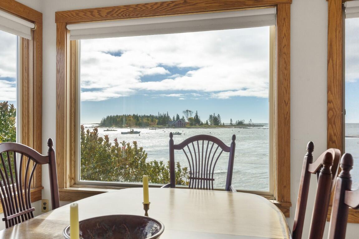 22 Gray Road, Southport, ME, 04576