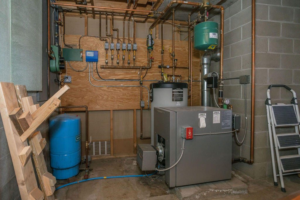 27 Prairie Road, Salem Twp, ME, 04983