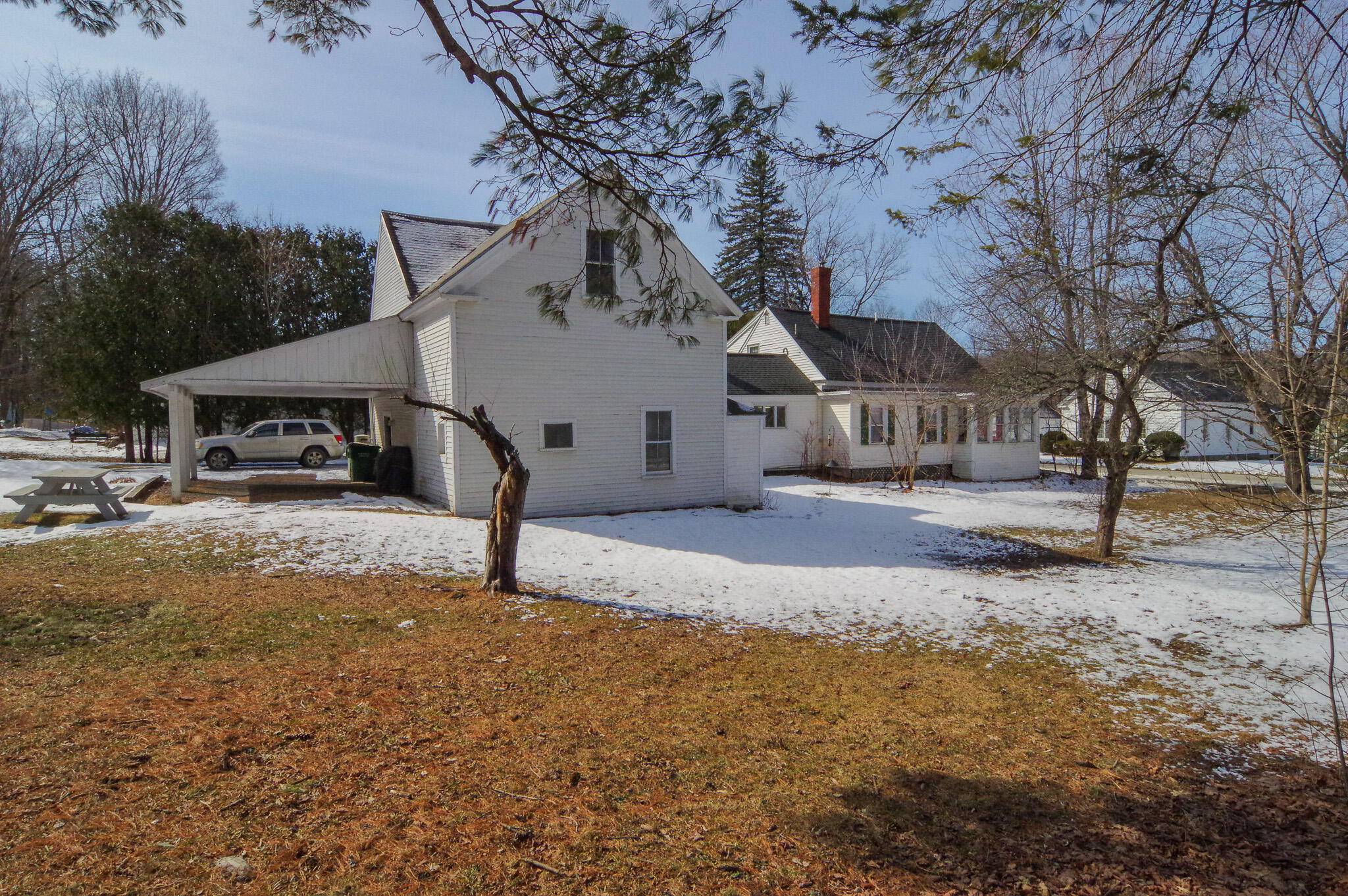 61 Pleasant Street, Dexter, ME, 04930