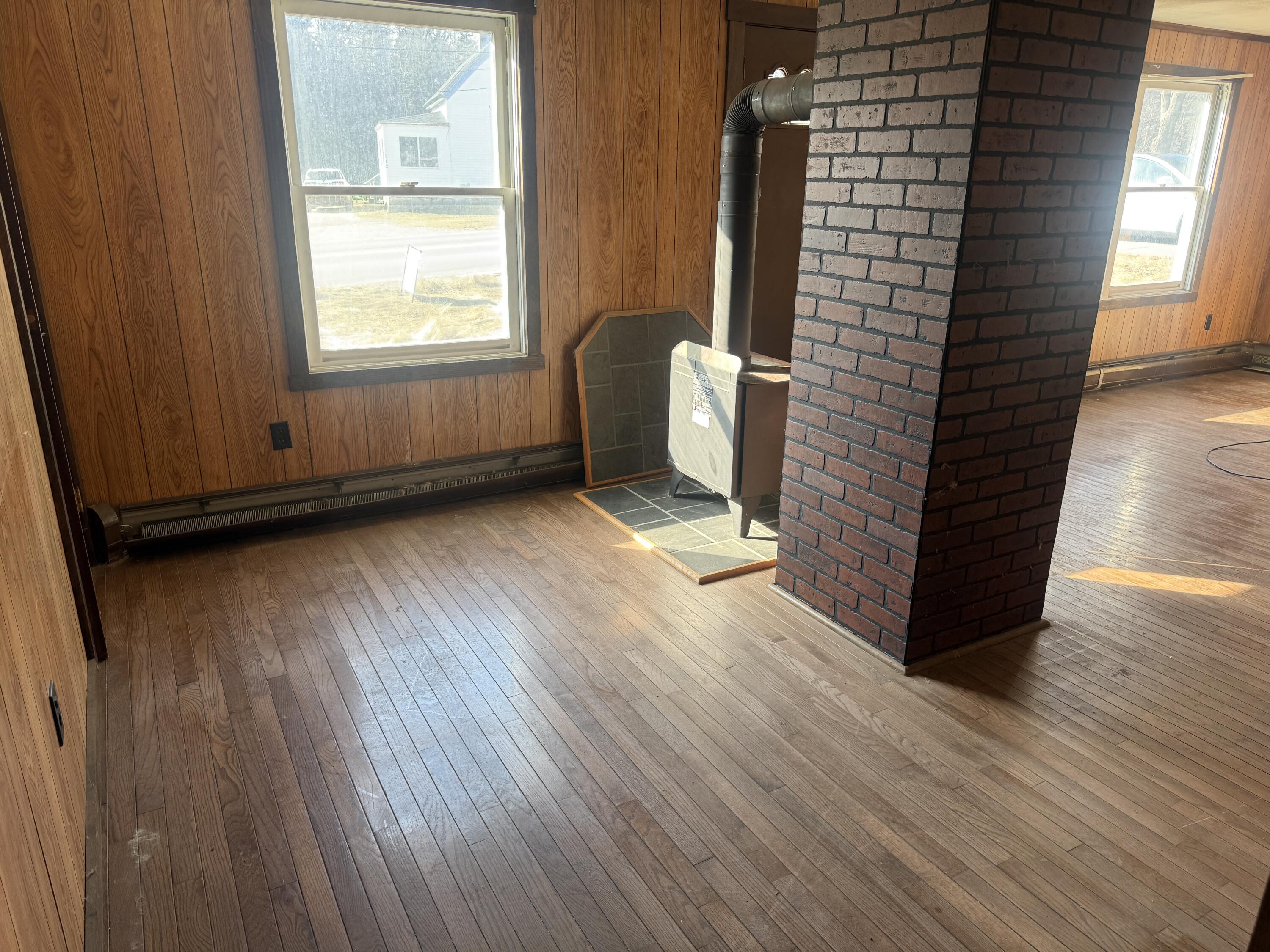 111 N Main Street, Stonington, ME, 04681