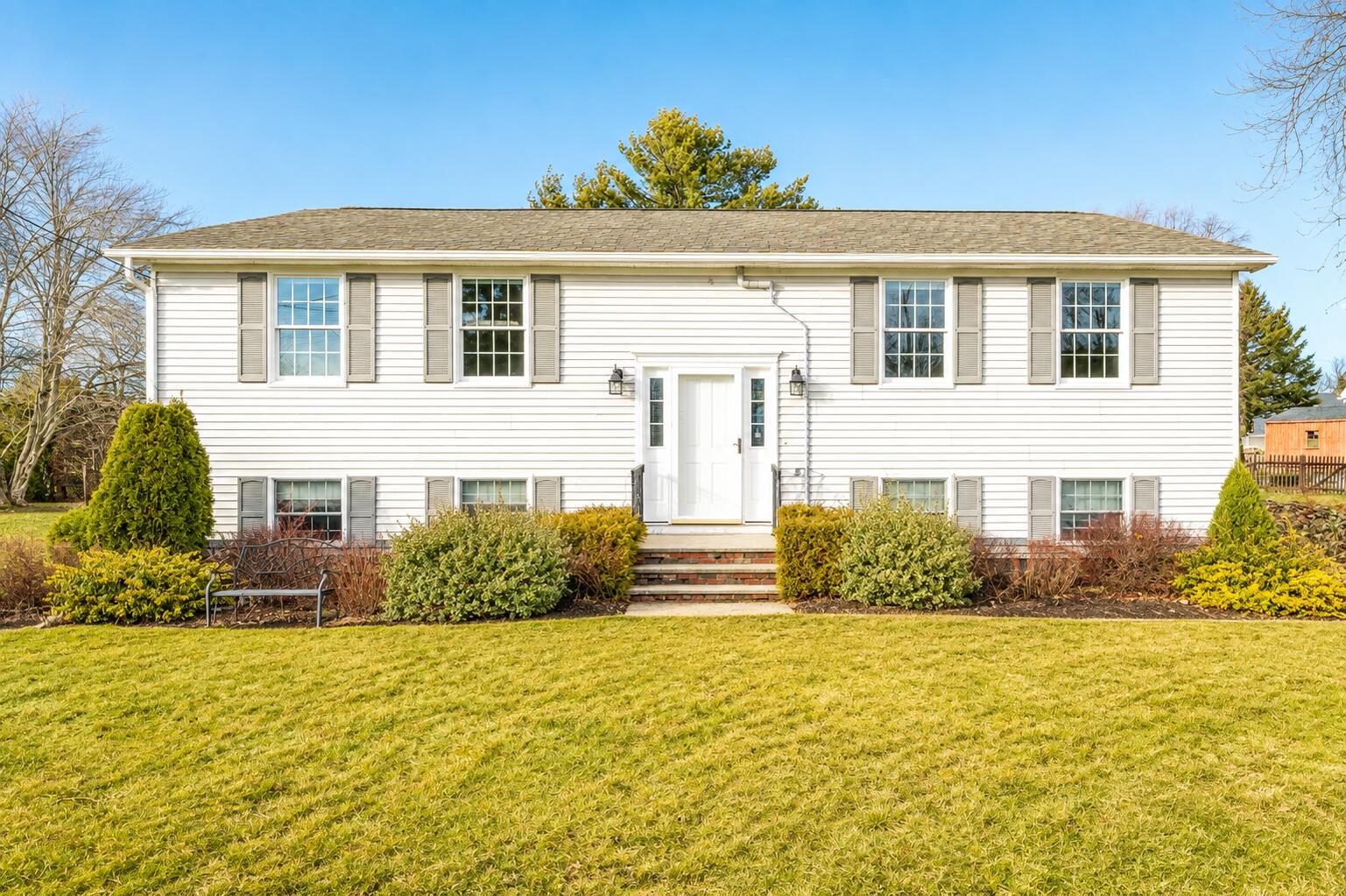 Photo of 50 Laurel Circle Bangor ME 04401