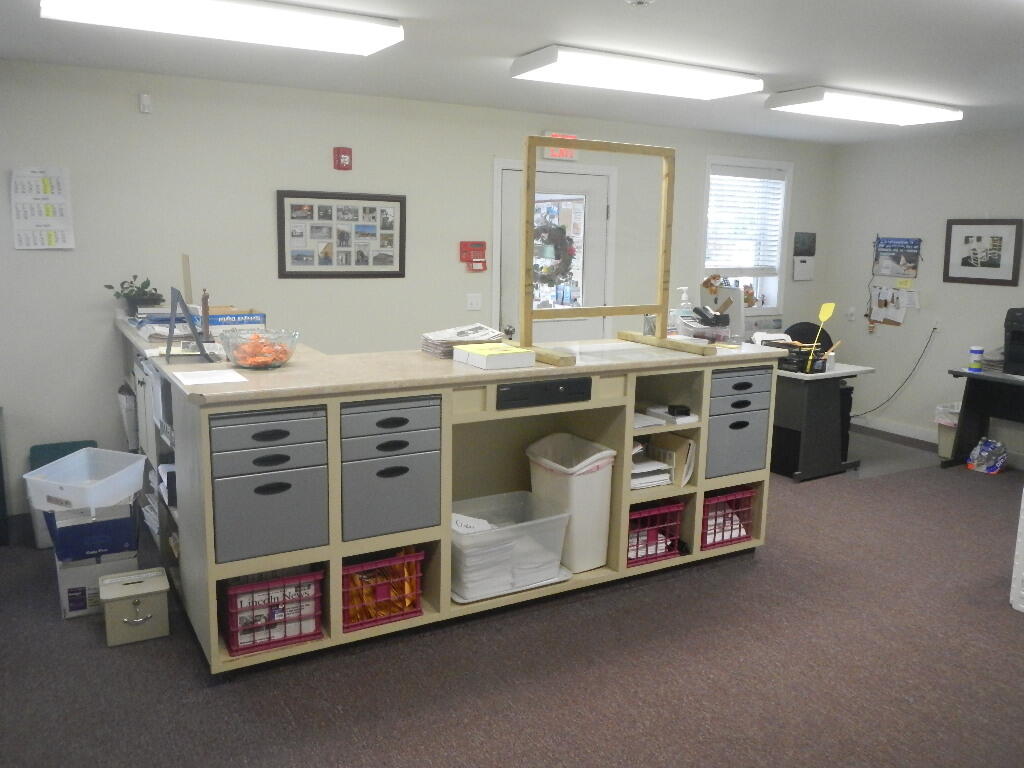 78 W Broadway, Lincoln, ME, 04457