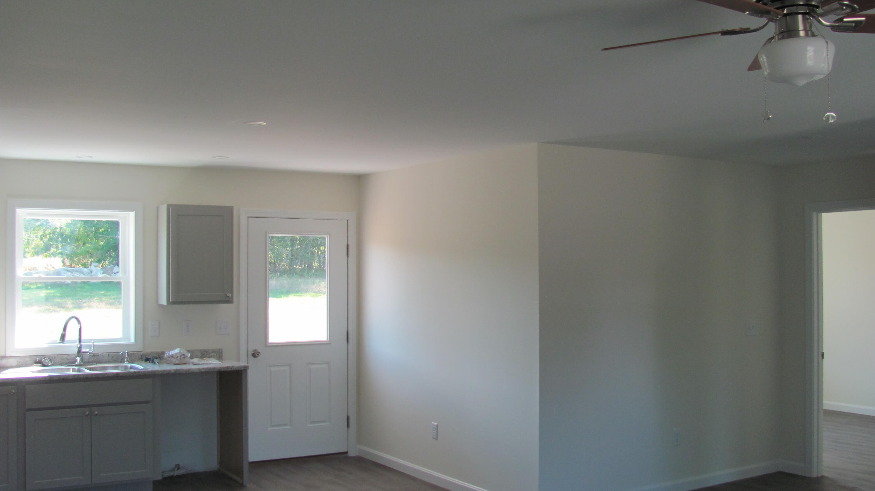 18 Thurlow Drive, Oxford, ME, 04270