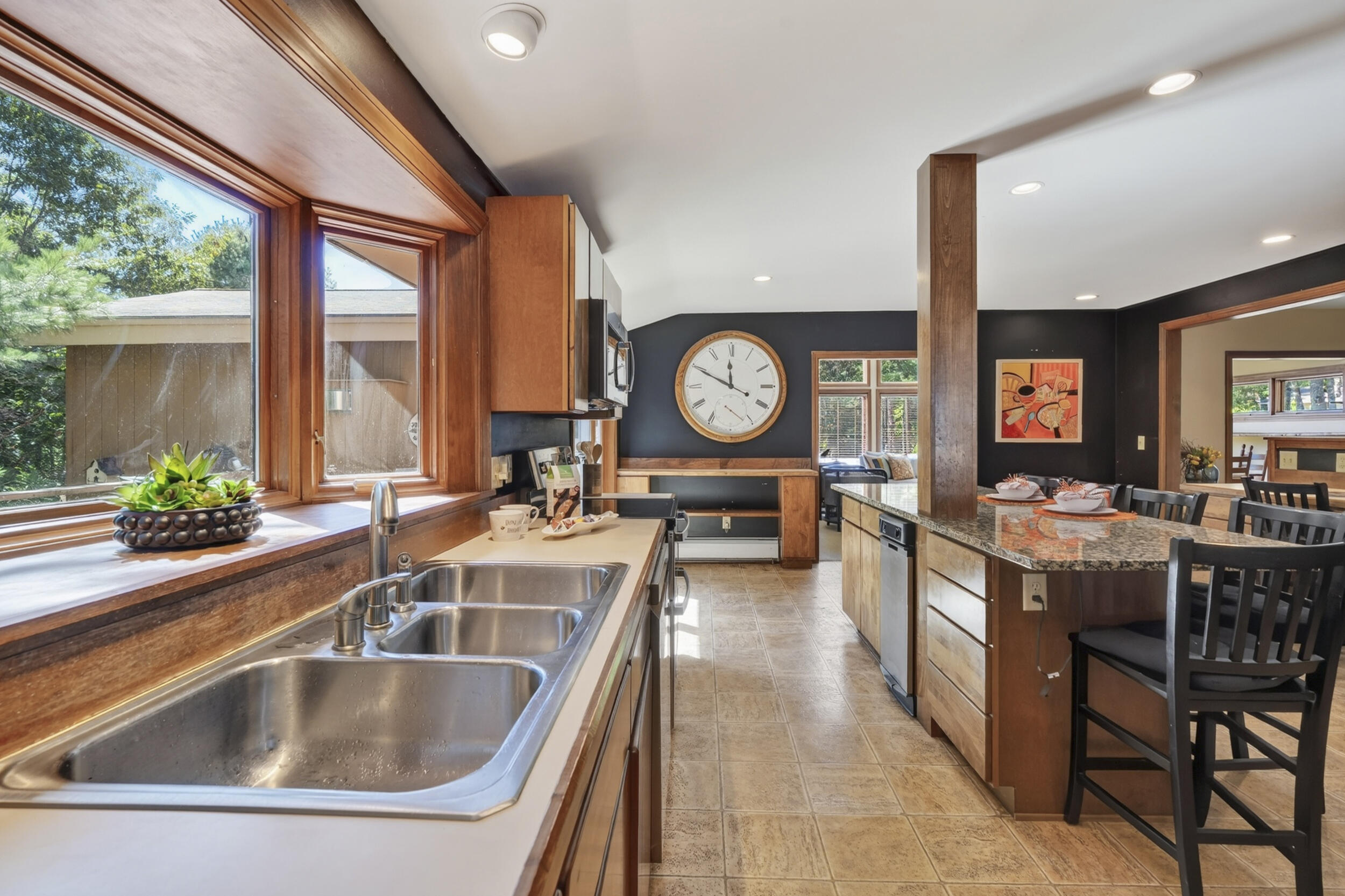 2 Brookfield Road