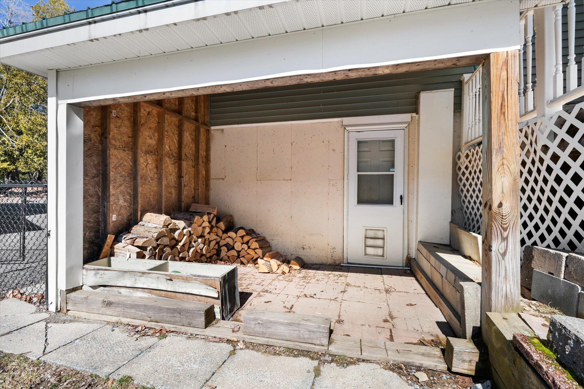 32 Charles Drive, Holden, ME, 04429