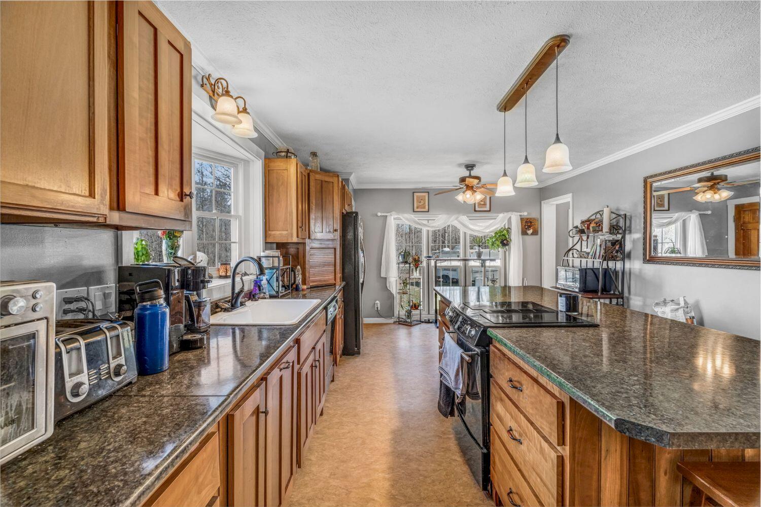 28 Davis Road, Vienna, ME, 04360