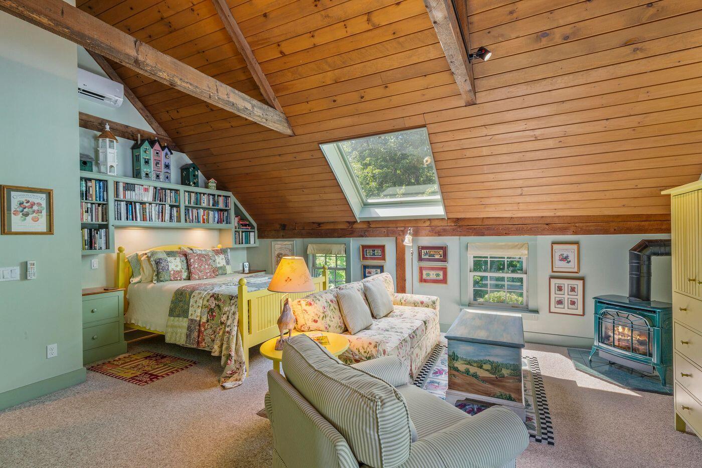 22 High Street, Camden, ME, 04843