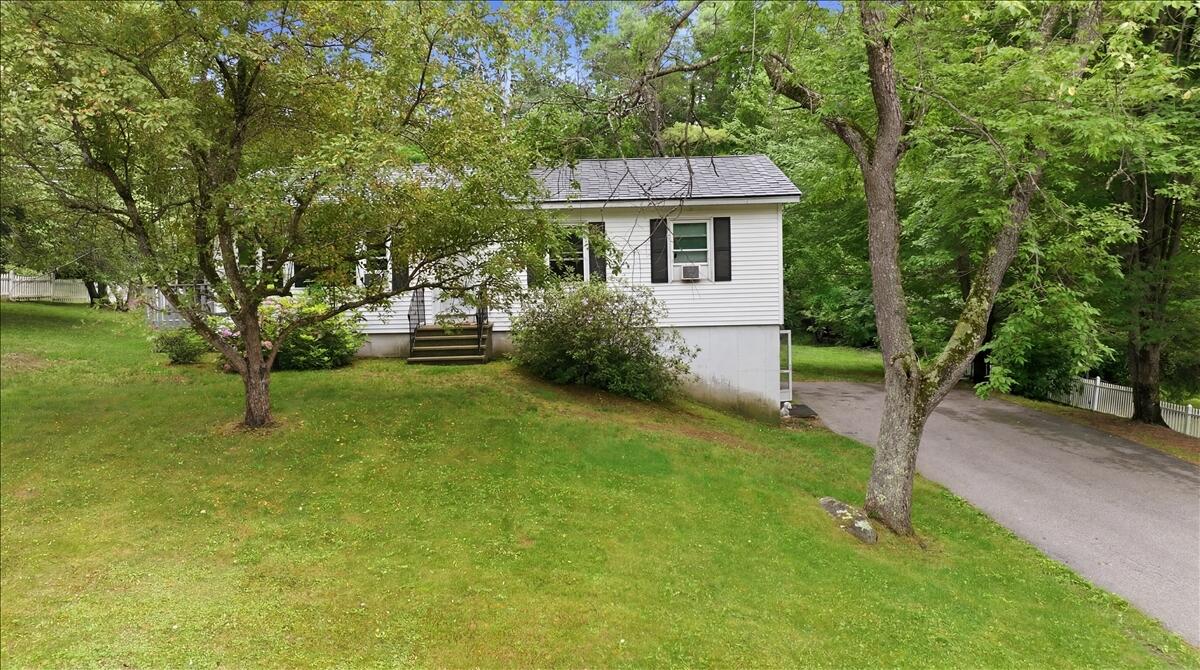 Photo of 7 Boulder Avenue Paris ME 04281