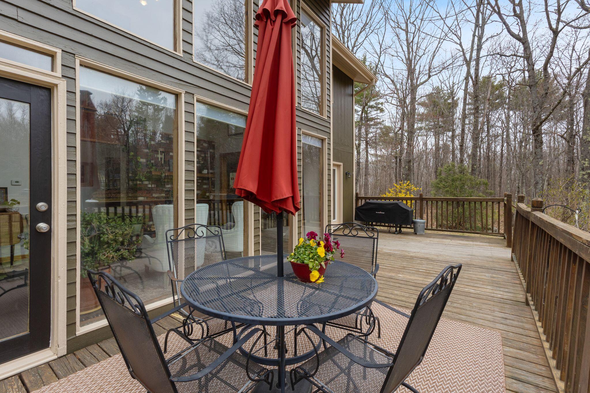 97 Tenny Hill Road, Raymond, ME, 04071