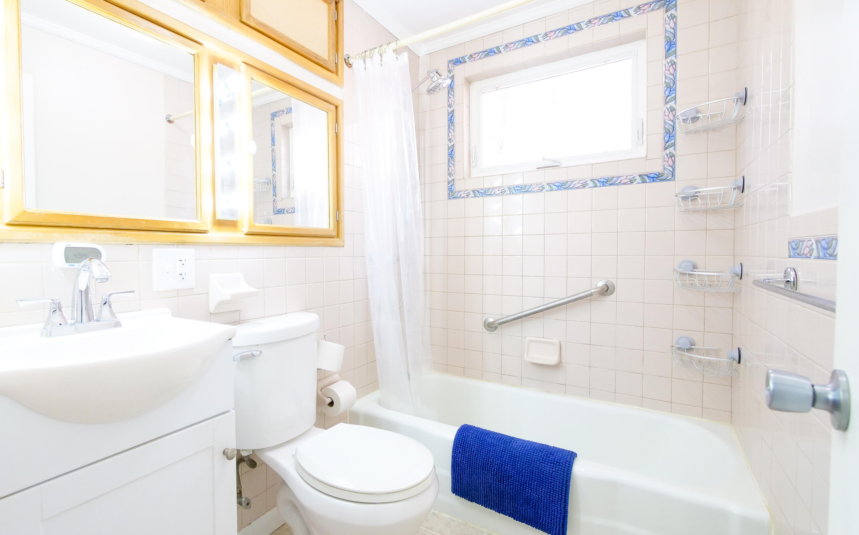 16 Gardner Road, Orono, ME, 04473