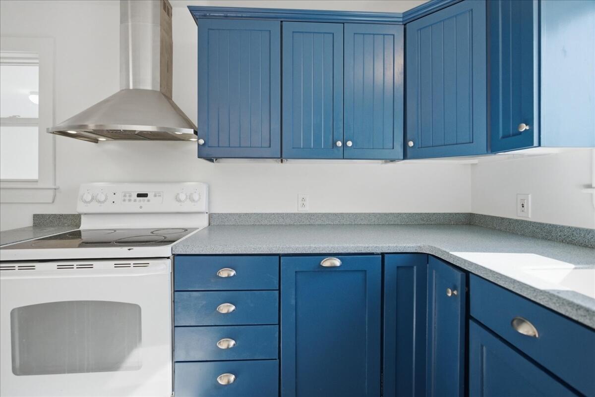 1827 Minot Avenue, Auburn, ME 04210 22-1-22