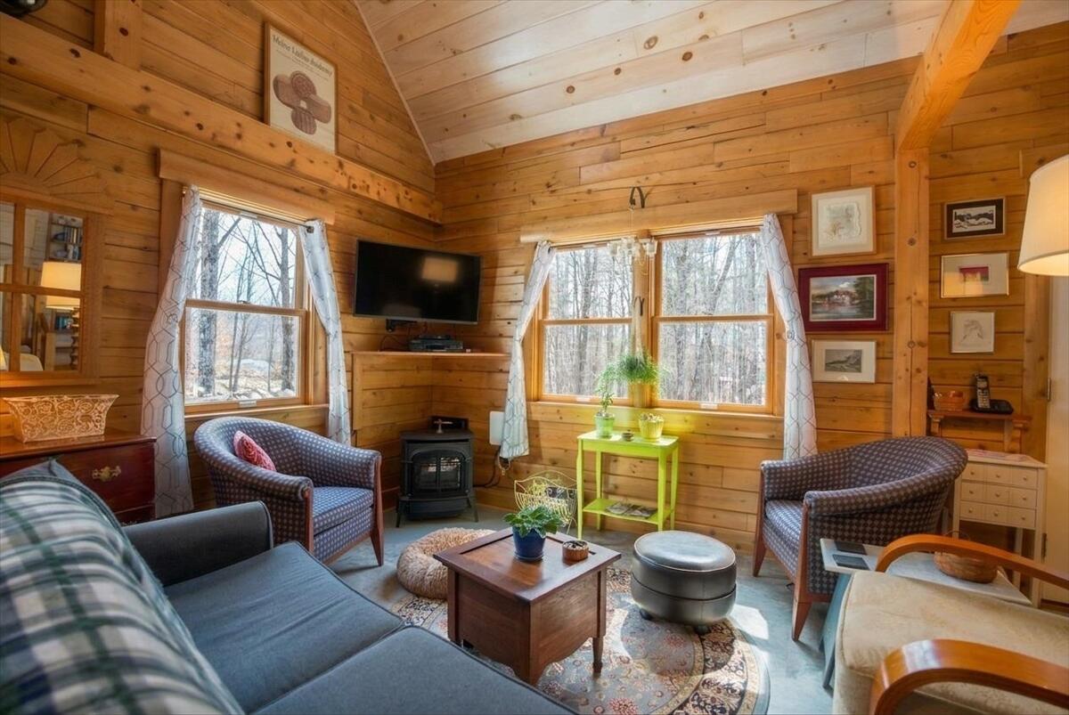 7 Abbott Hill Road, West Paris, ME, 04289