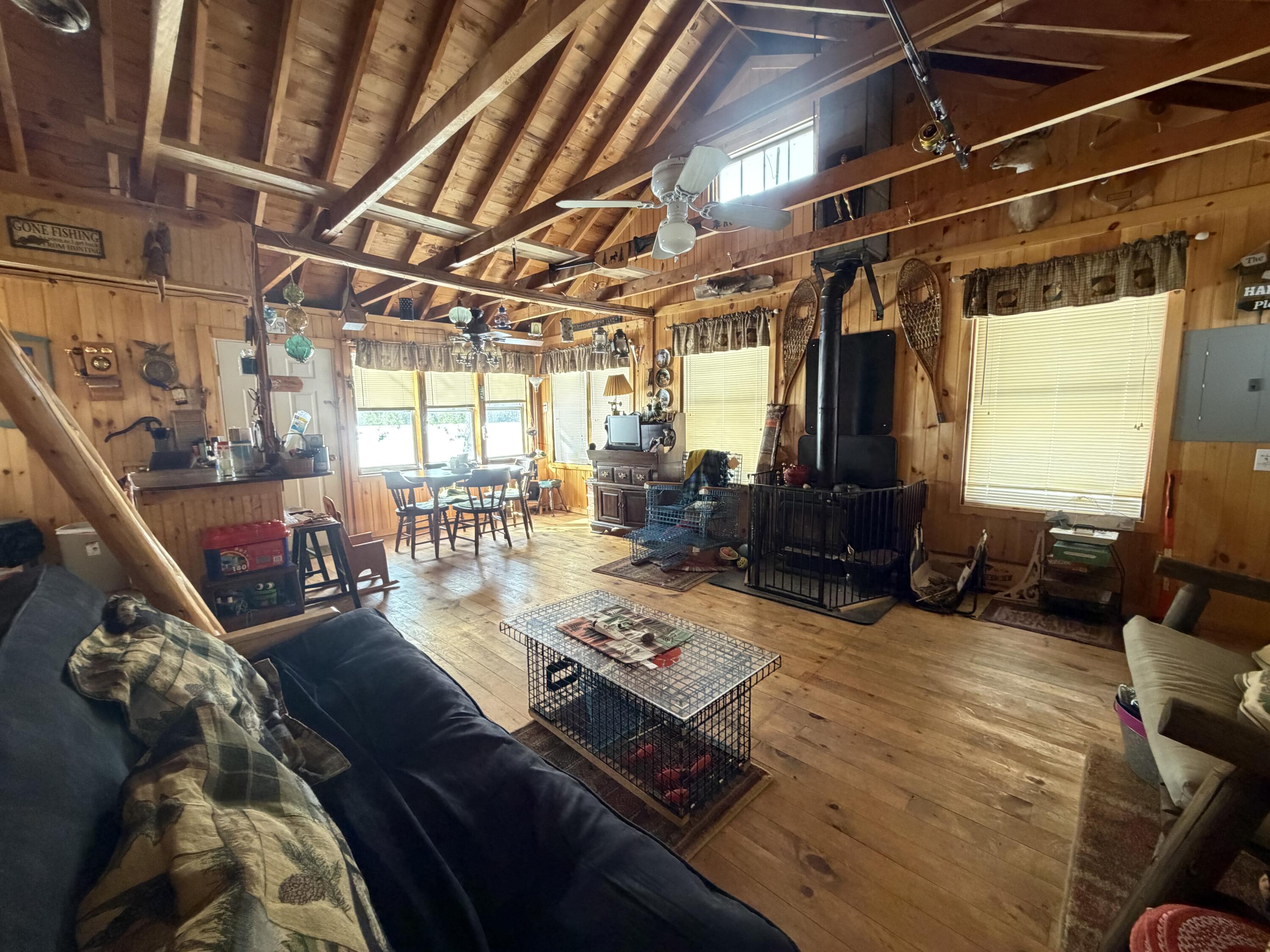 76 Hoover Lane, Lincoln, ME, 04457