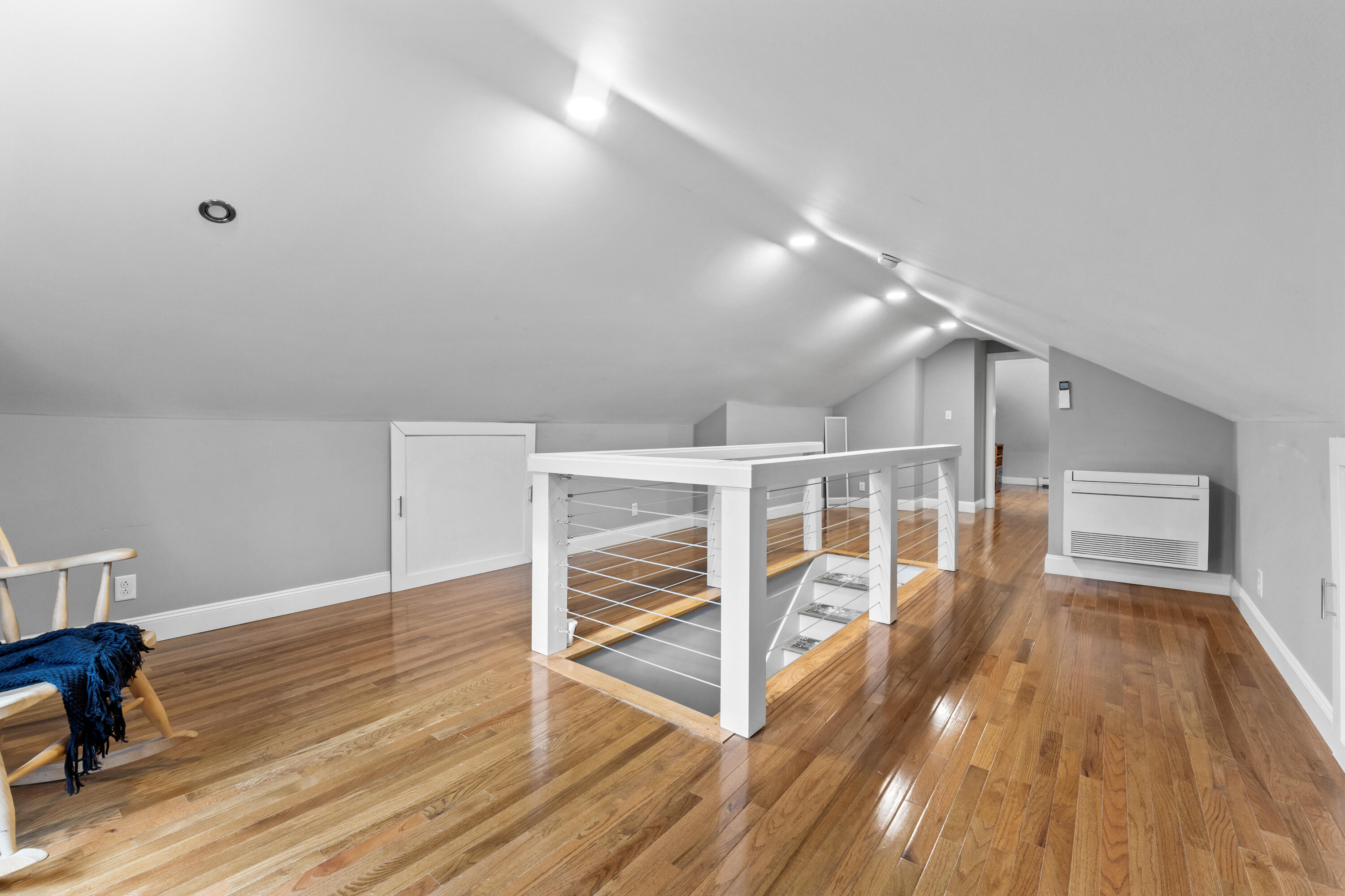 28 Ossipee Trail W