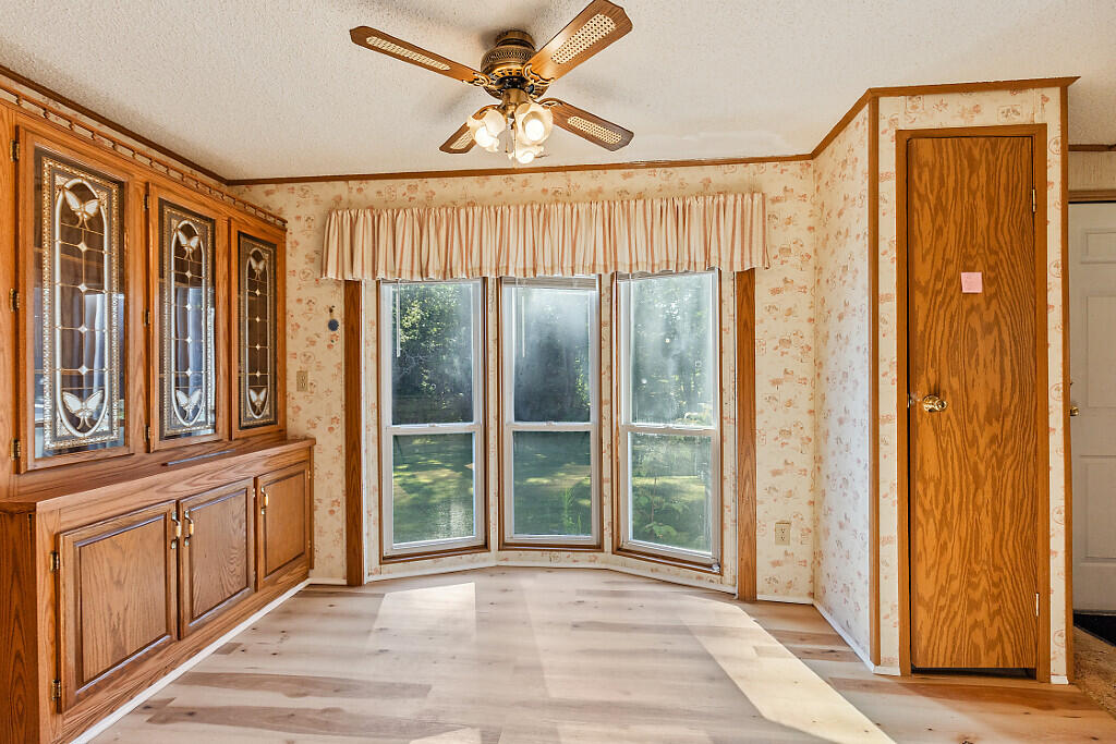 41 Milkweed Lane, Sidney, ME, 04330