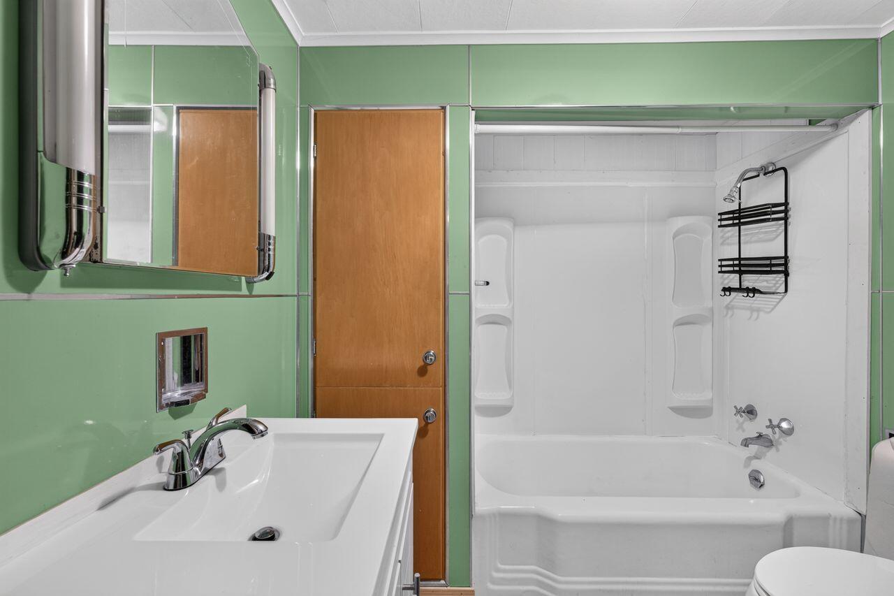 7 Bateman Street, Sanford, ME 04073 3G0A0302