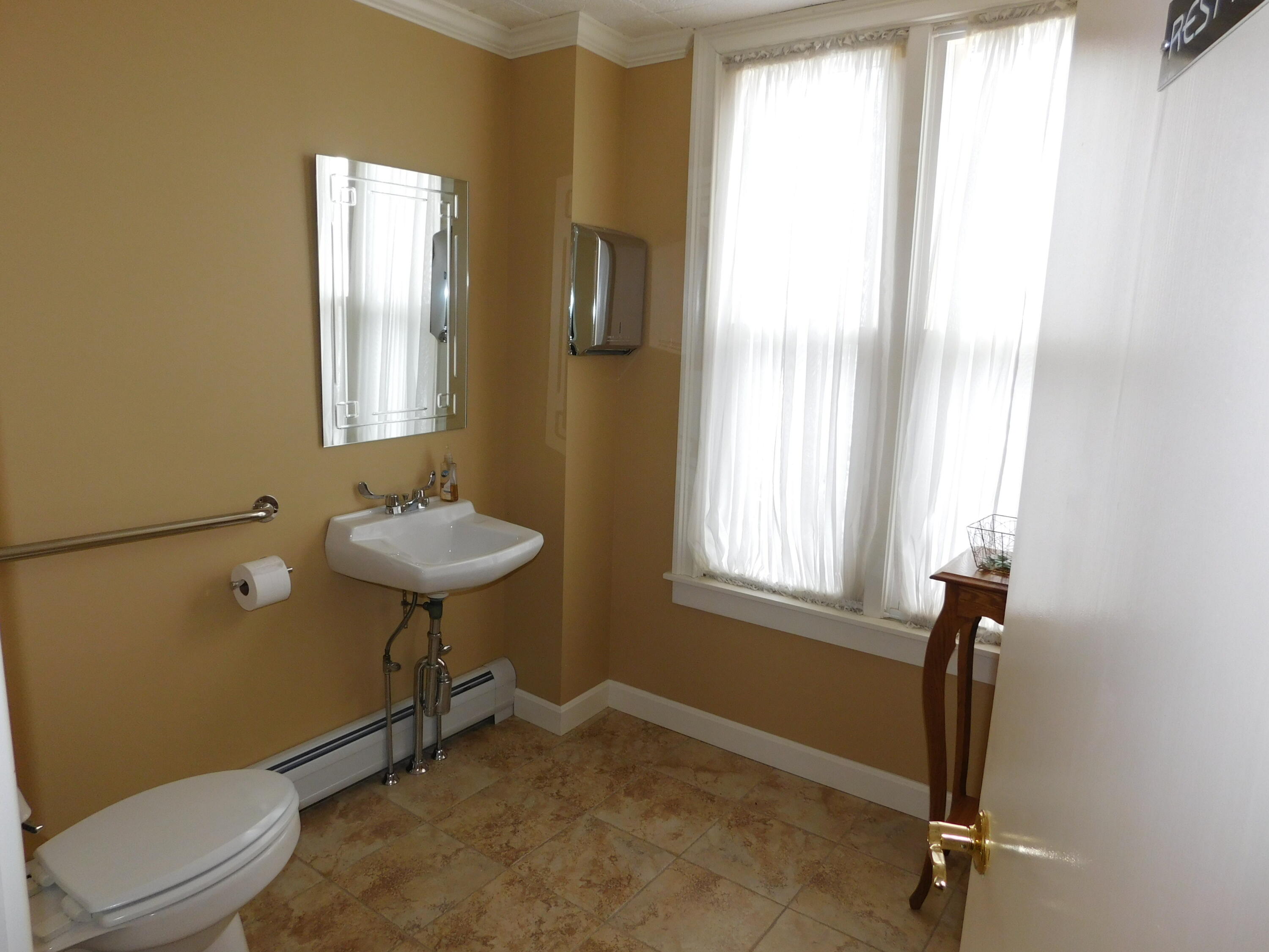 61 Main Street, Dexter, ME, 04930