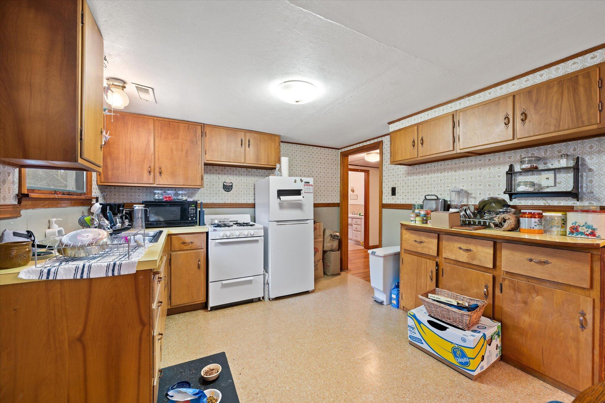 62 Bowden Point Road, Prospect, ME, 04981