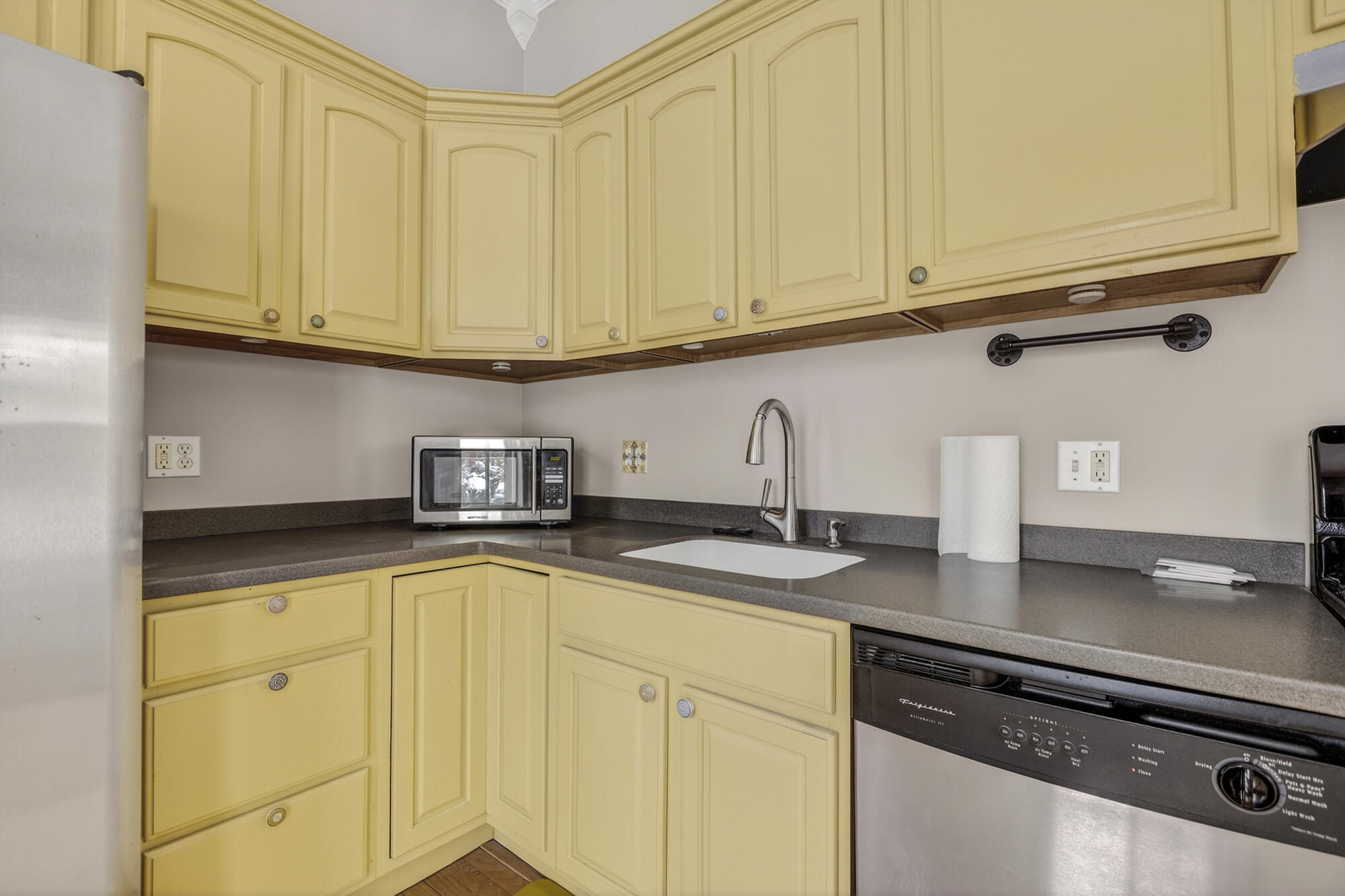 117 Pine Street UNIT 2, Portland, ME, 04102