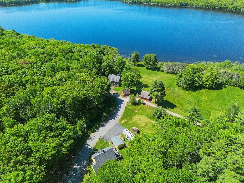 Photo of 227 Warren Road Pittston ME 04345