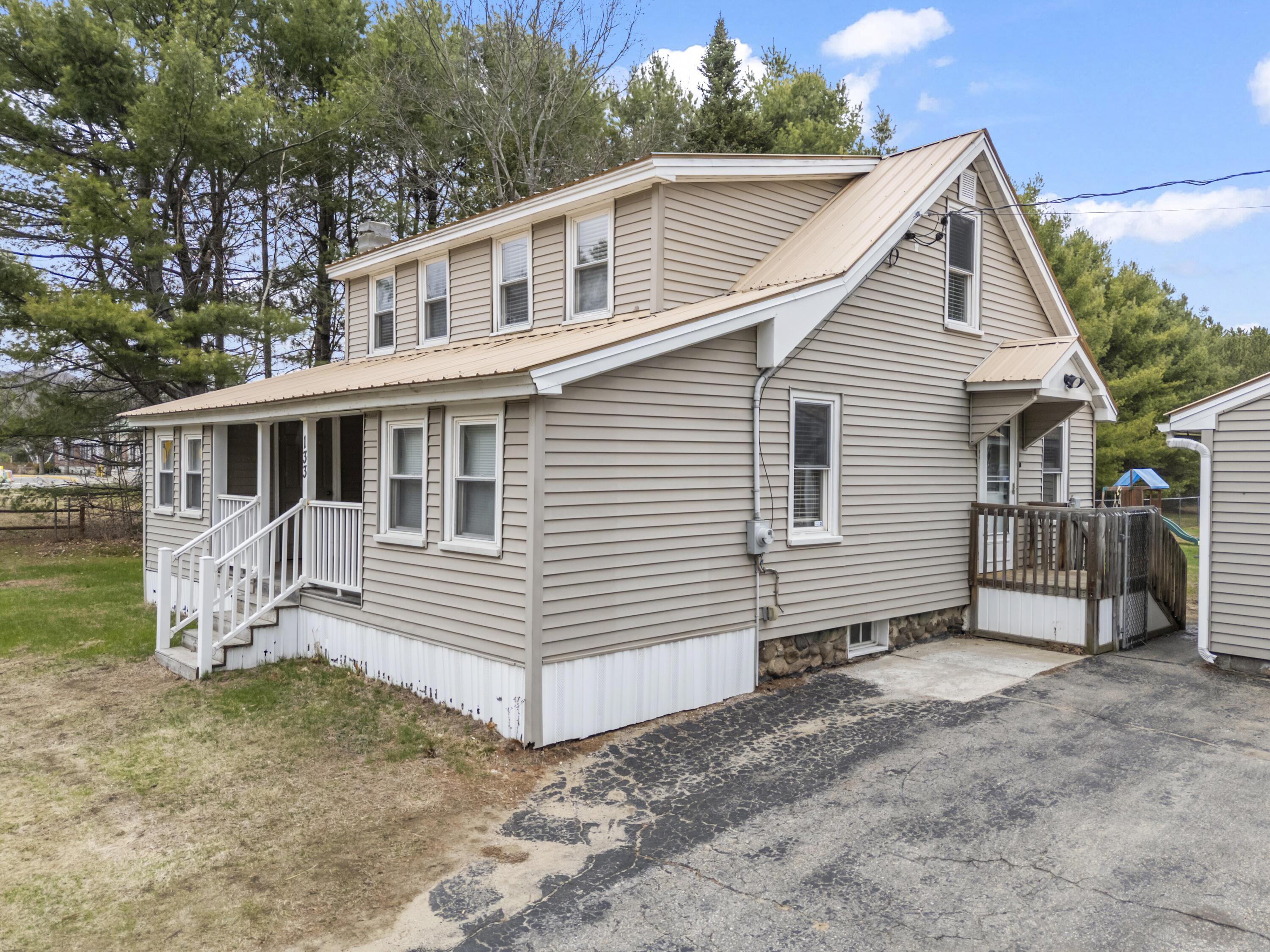 133 Main Street, Sumner, ME, 04292