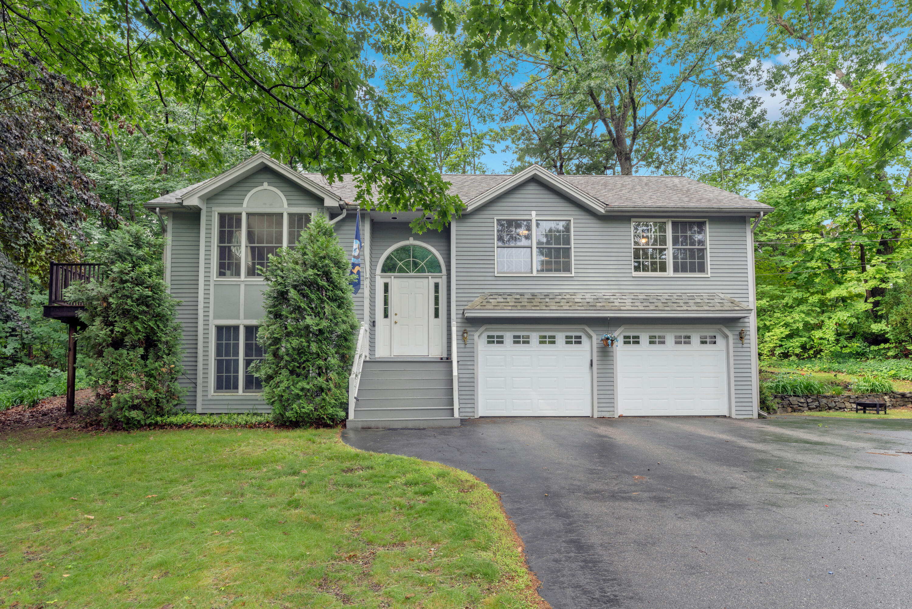 Photo of 1 Hillcrest Drive Sanford ME 04083