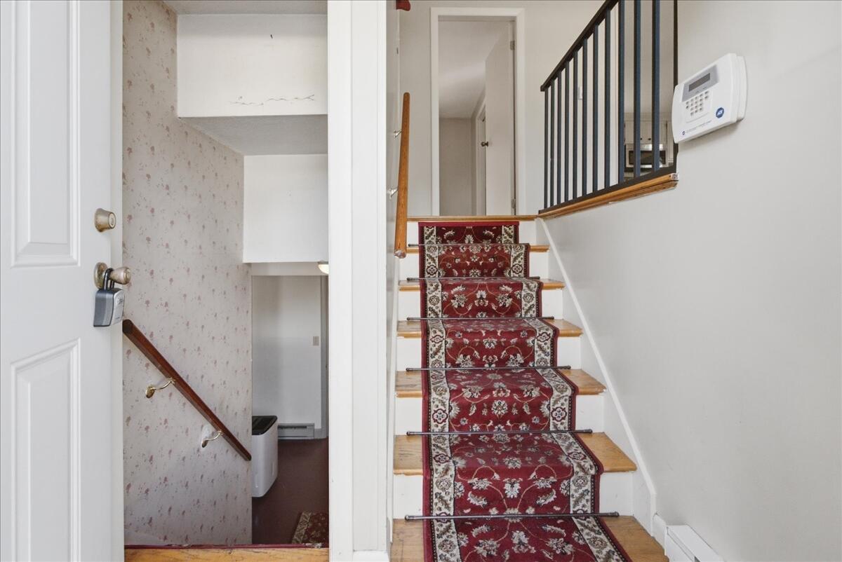 2 Quaker Road, Westbrook, ME 04092 59-DSC07409