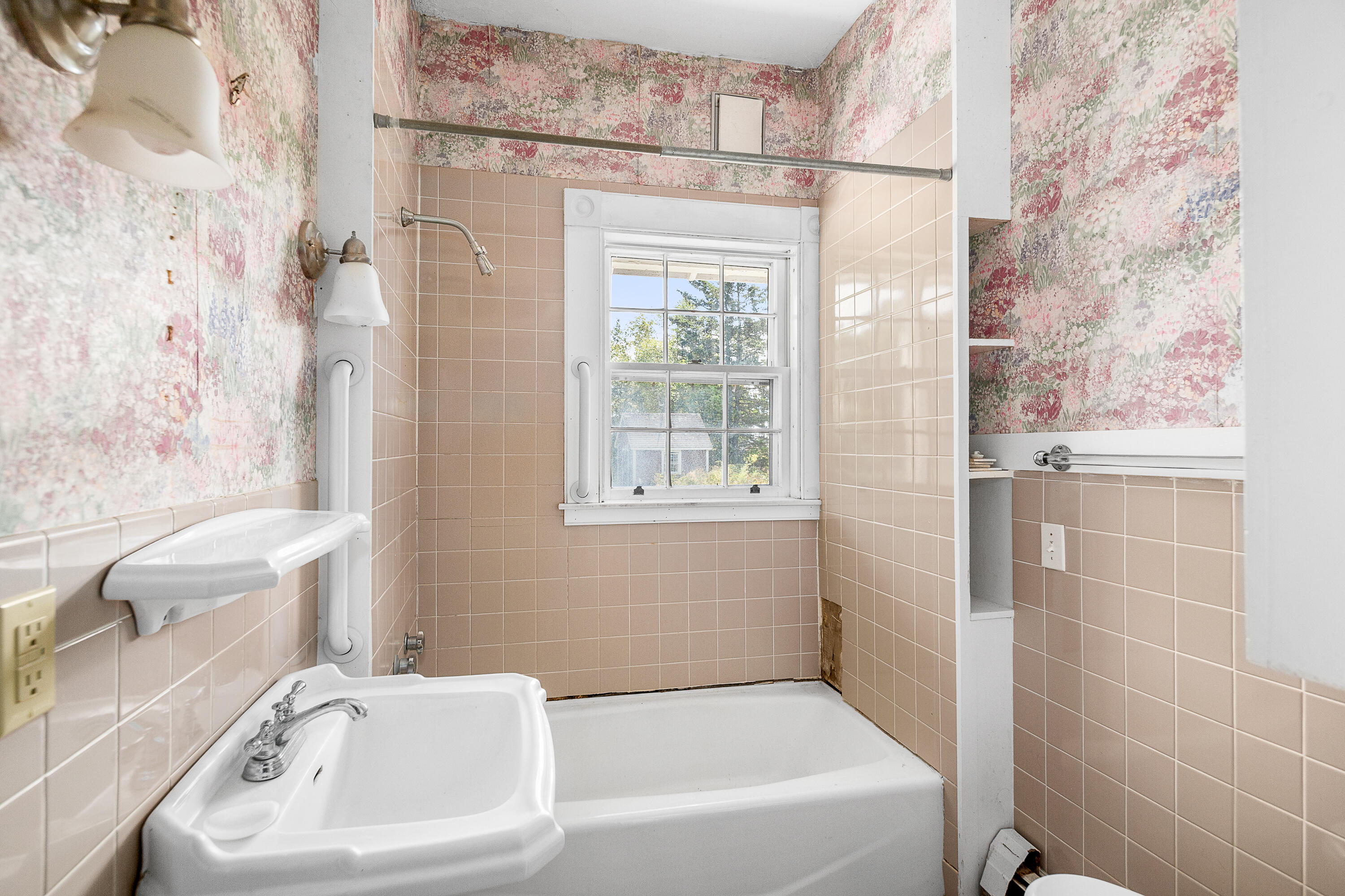 108 Derby Road, Islesboro, ME, 04848