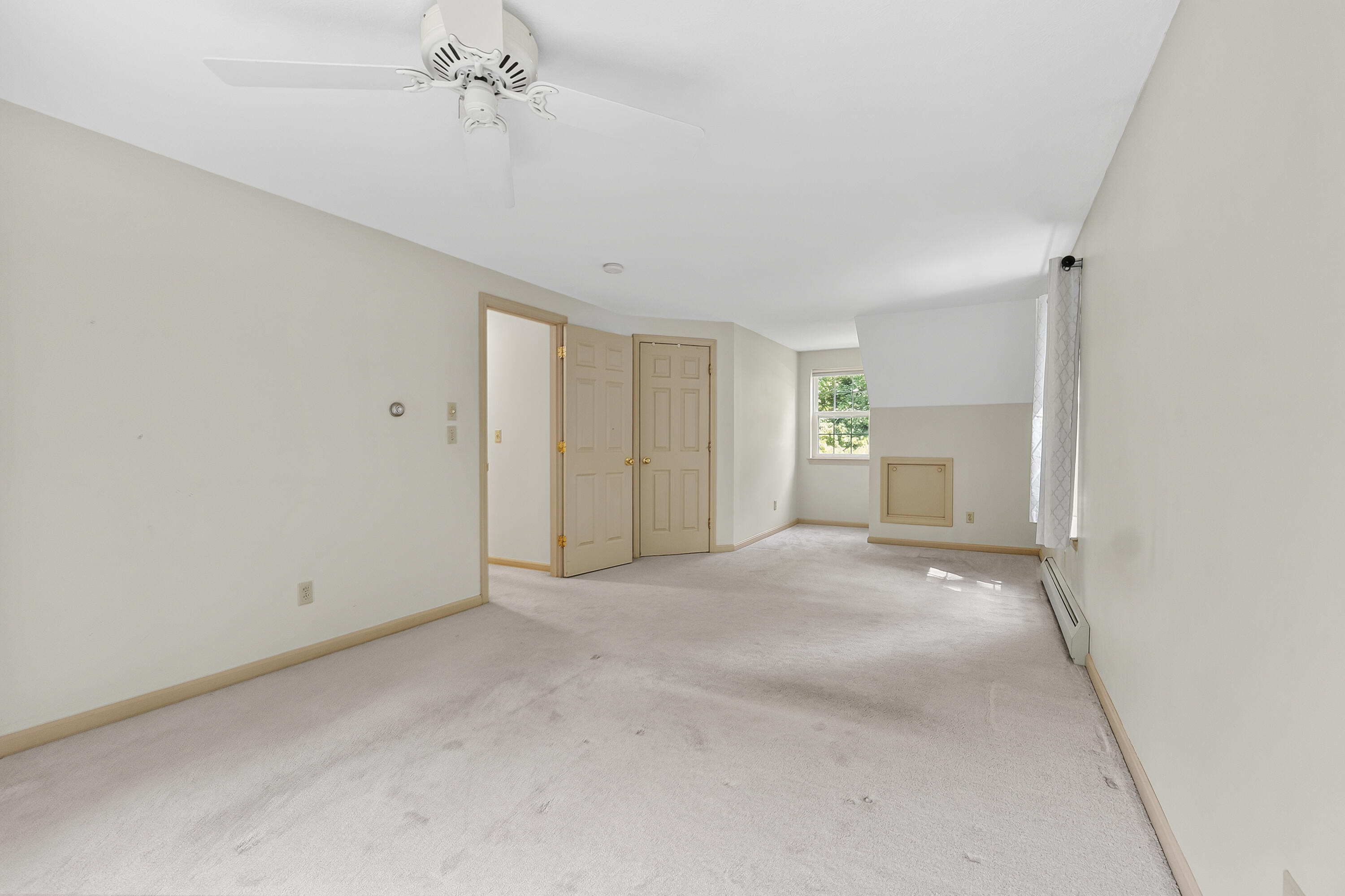 2nd Floor Primary Bedroom