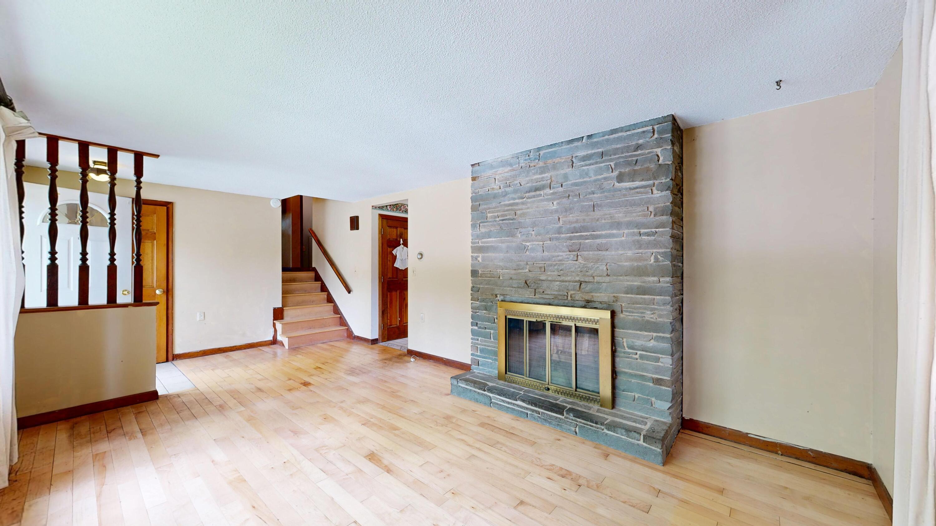 172 Sandy Hill Road, South Portland, ME 04106 Living Room