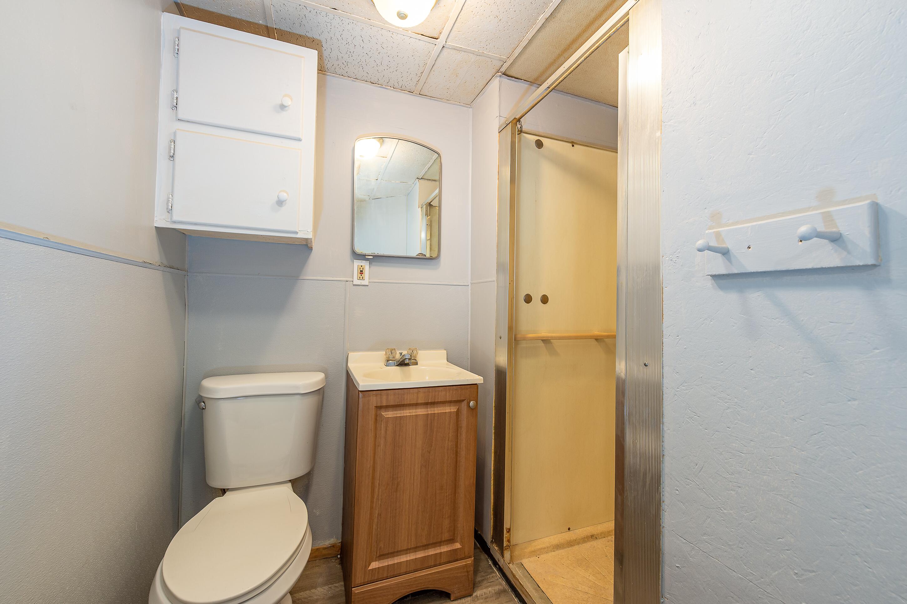 39 Carlton Avenue, Mexico, ME, 04257