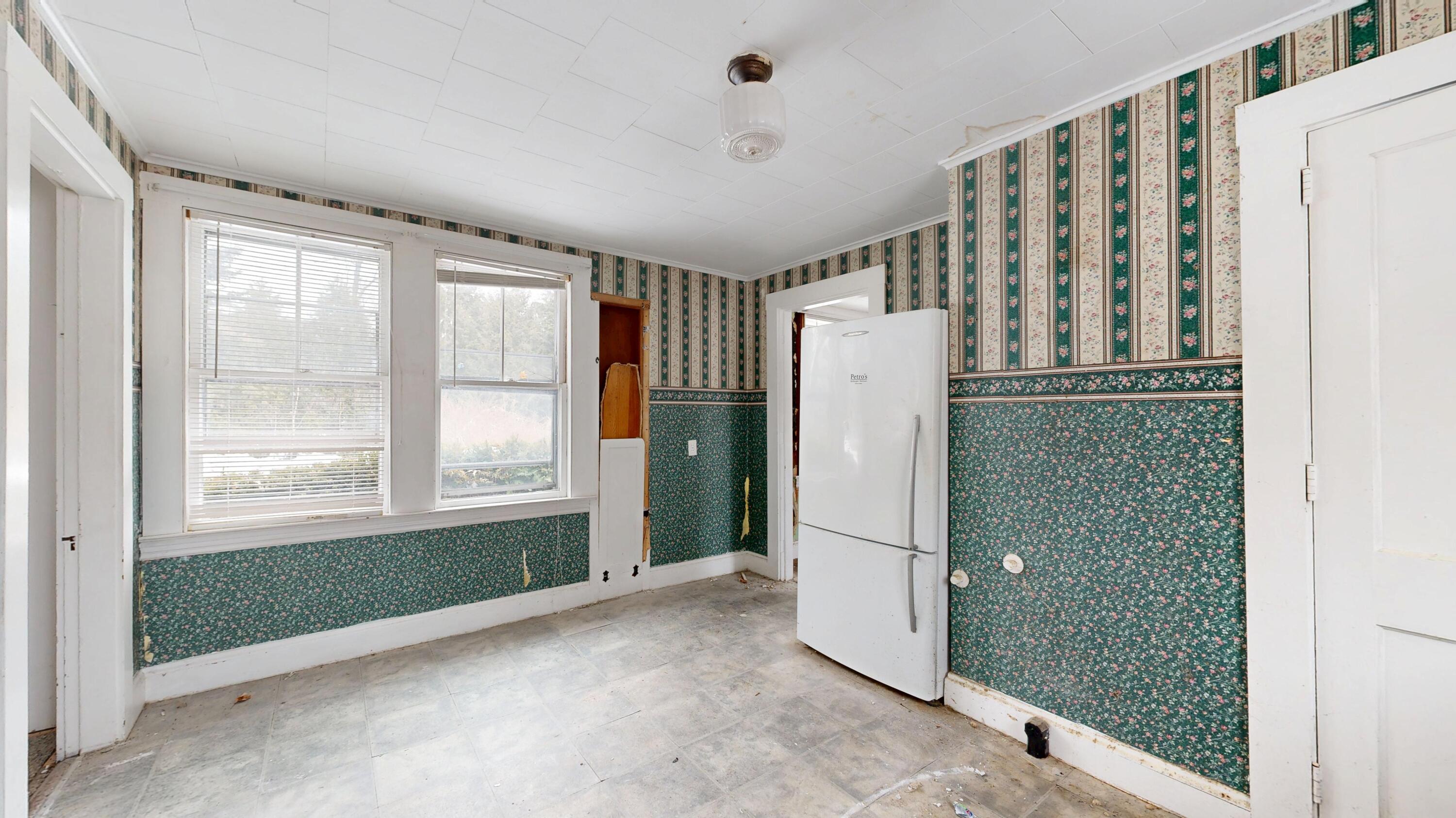 121-123 Oak Hill Road, Auburn, ME, 04210