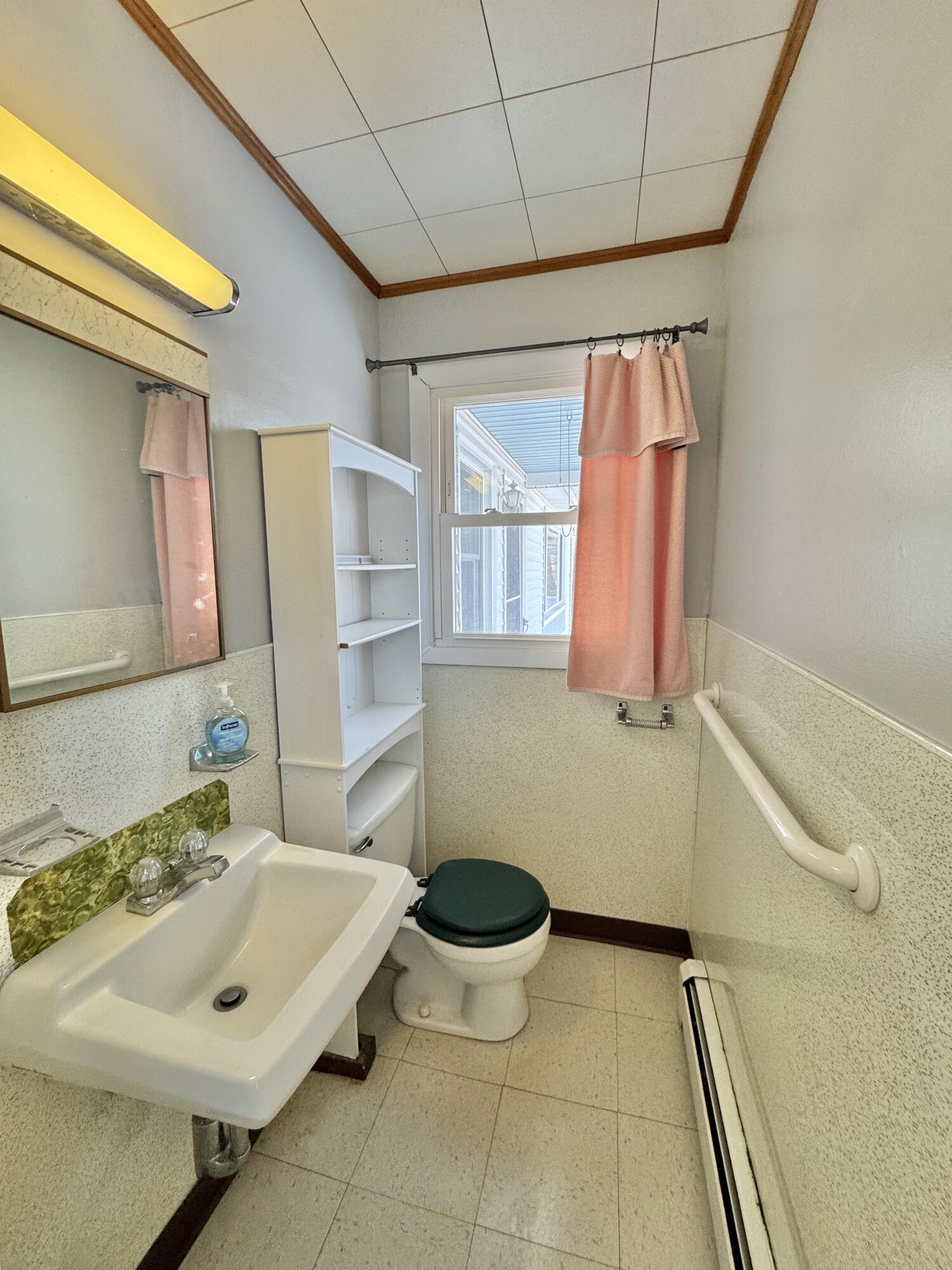 1115 River Road, Bucksport, ME, 04416