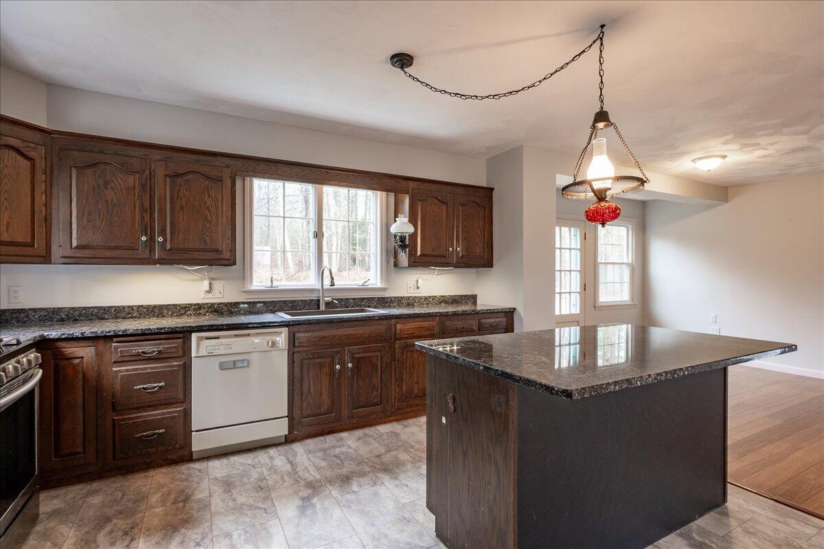 200 Mistic Avenue, Rockport, ME, 04856