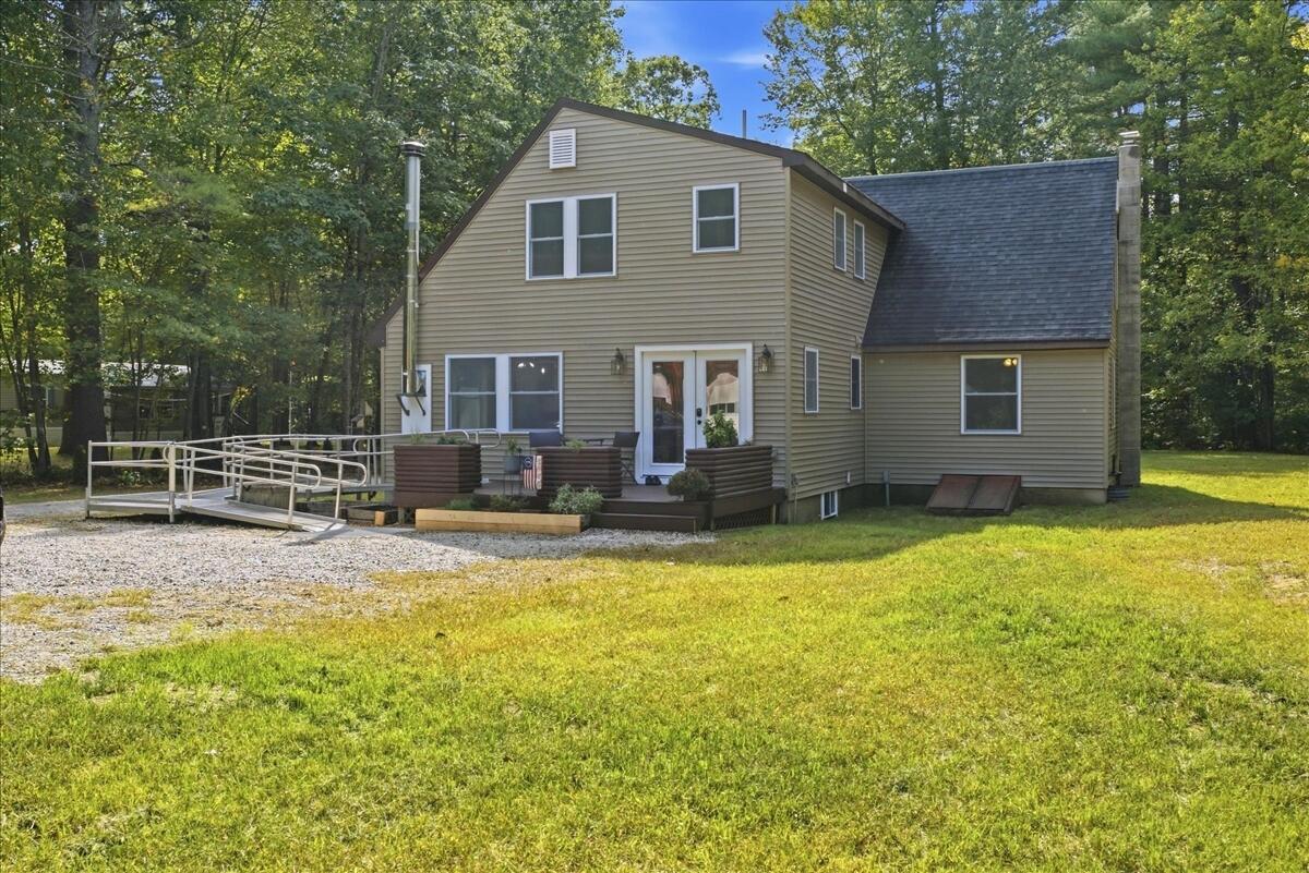 Photo of 25 Oxford Road Oxford ME 04270