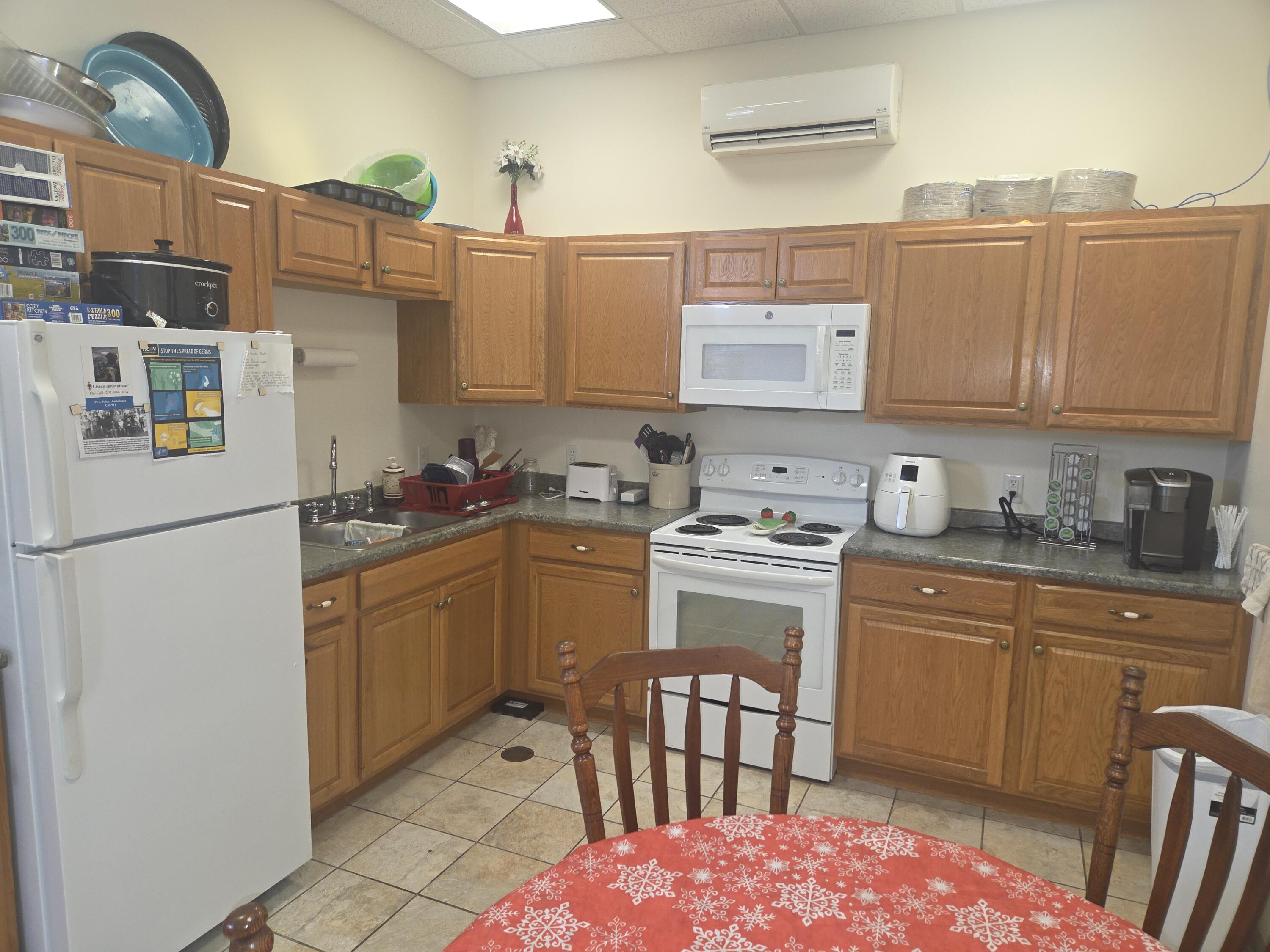 158 Penobscot Avenue, Millinocket, ME, 04462