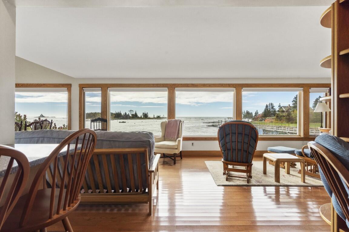 22 Gray Road, Southport, ME, 04576