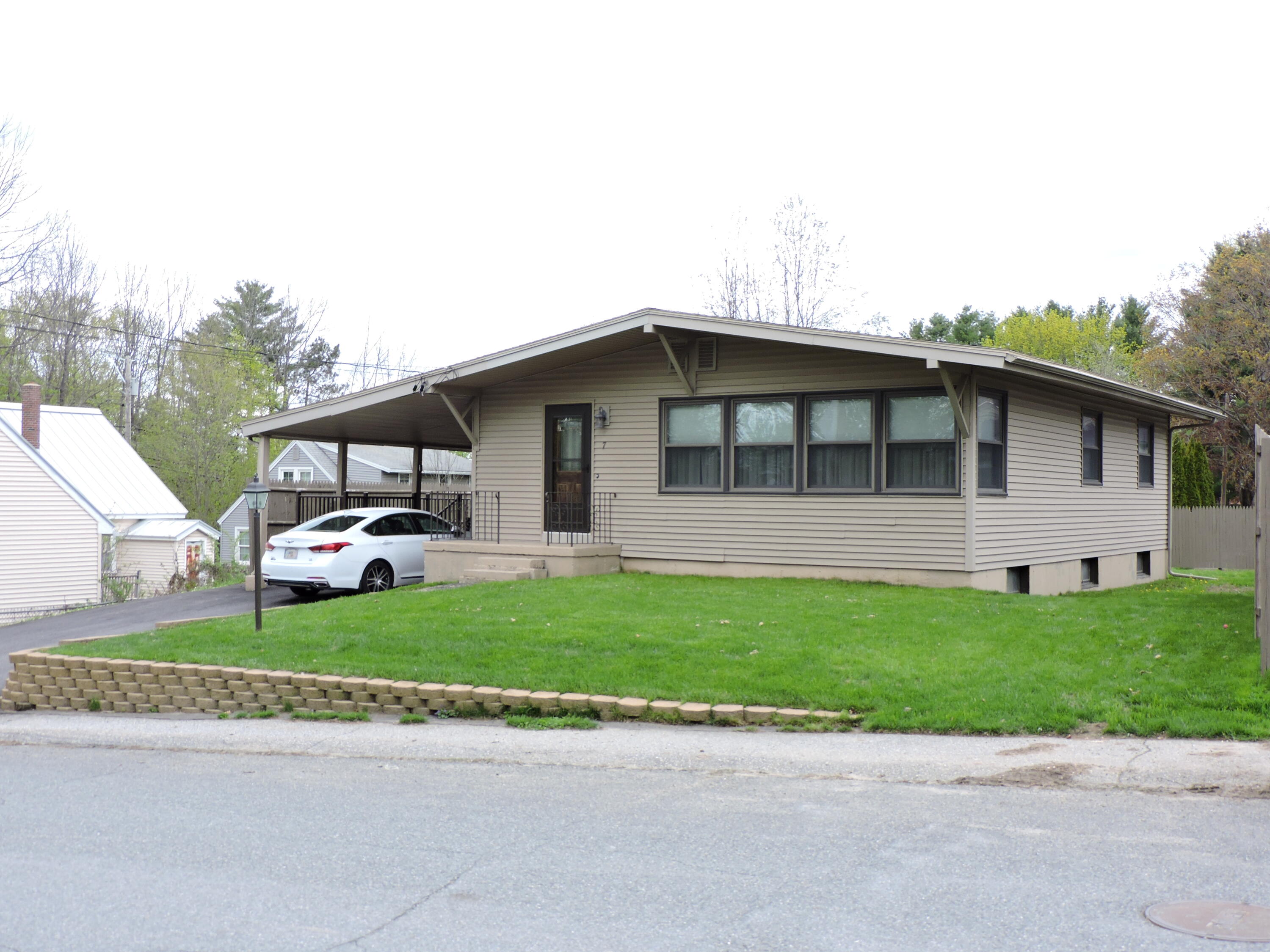 7 Sixth Avenue, Augusta, ME, 04330