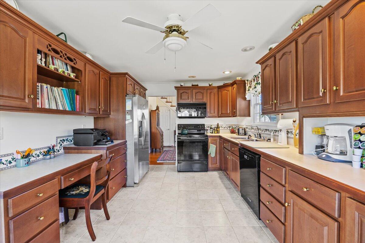 129 Fortunes Rocks Road, Biddeford, ME, 04005