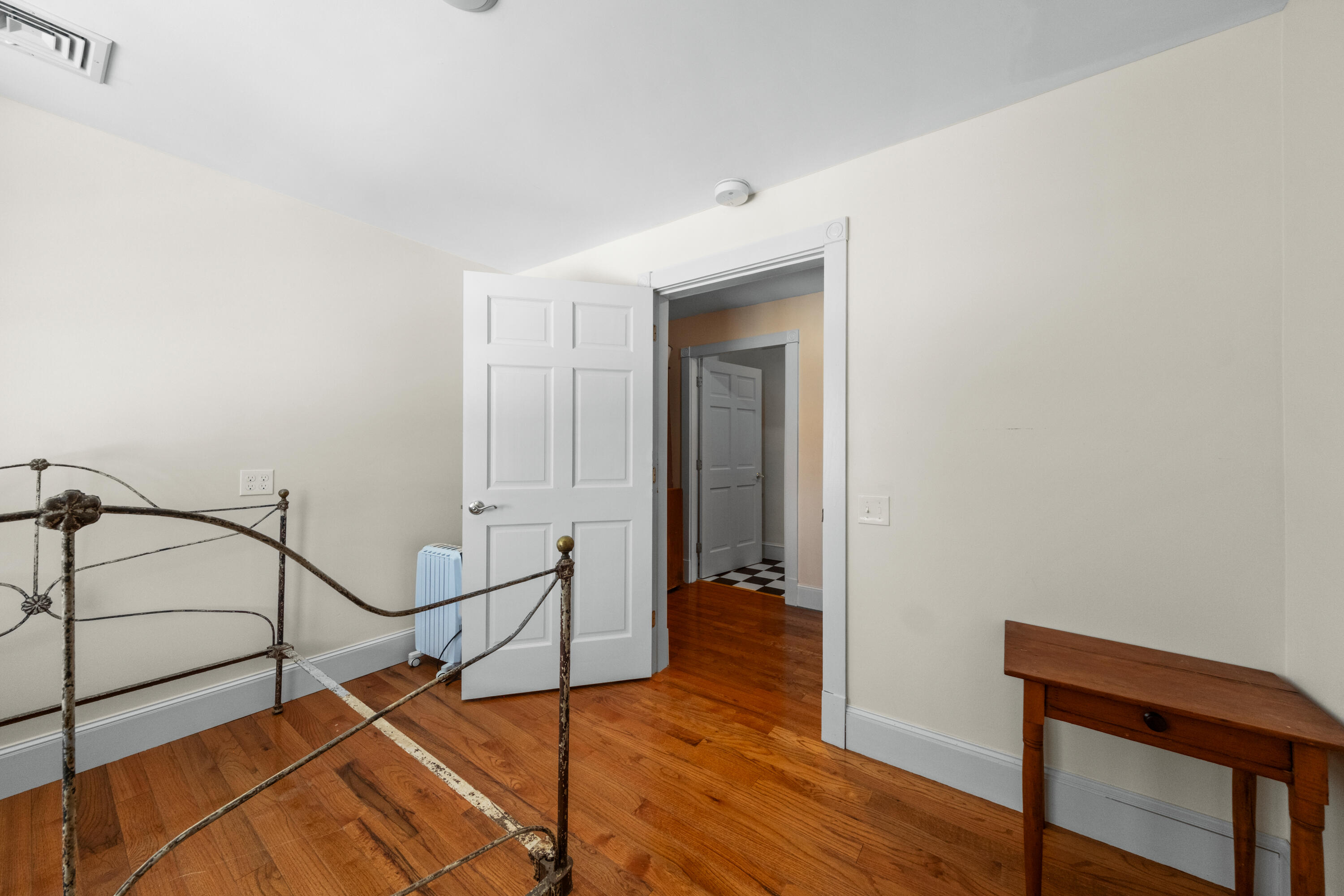 31-33 Booker Street UNIT 4, Thomaston, ME, 04861