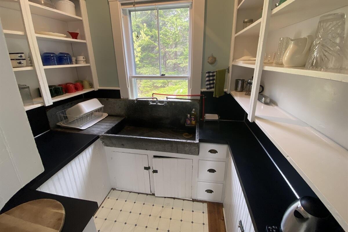 31 Green Head Lane, Stonington, ME, 04681