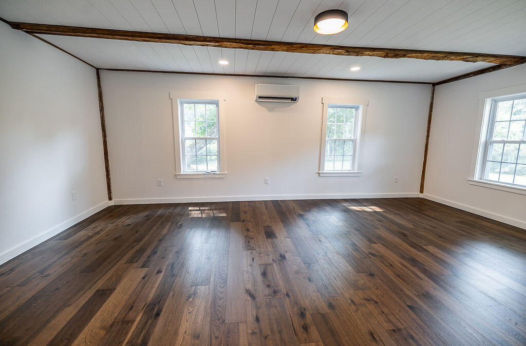 497 N Parish Road, Turner, ME, 04282