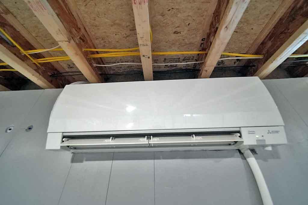 15 Lilac Lane, Houlton, ME, 04730