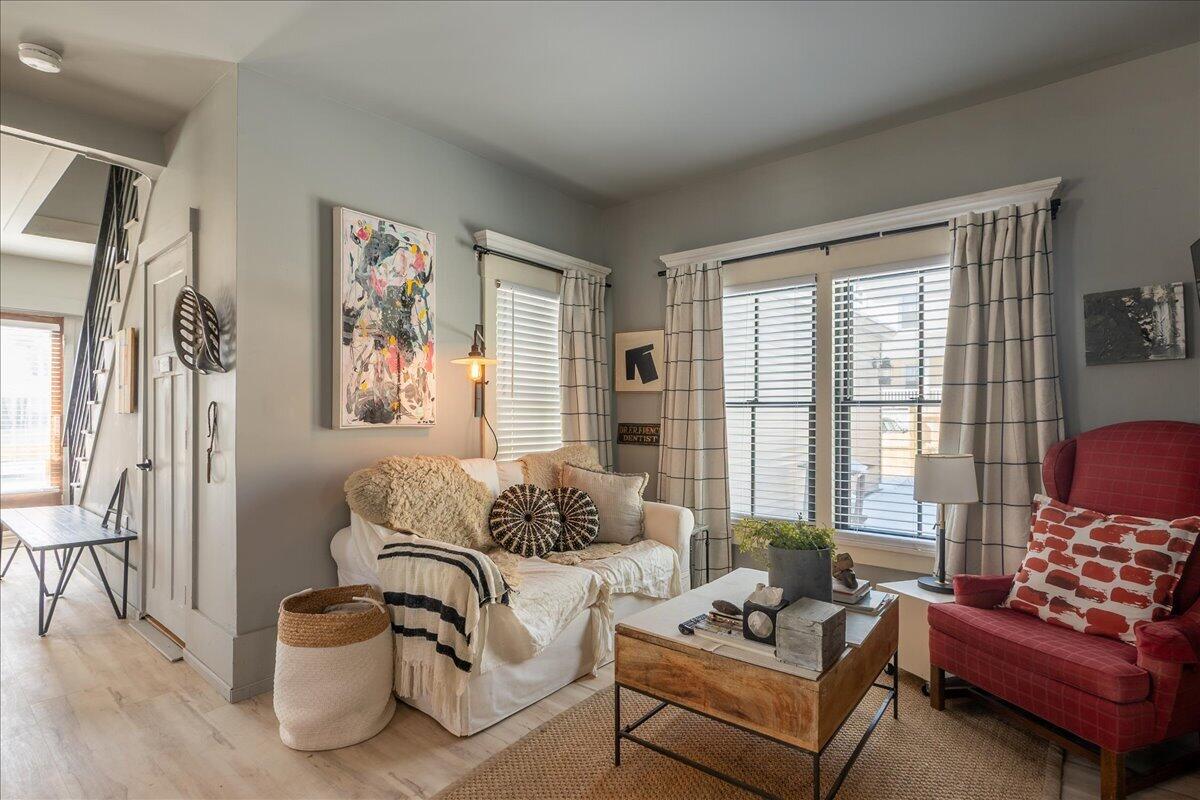 17 Mountain Street, Camden, ME, 04843