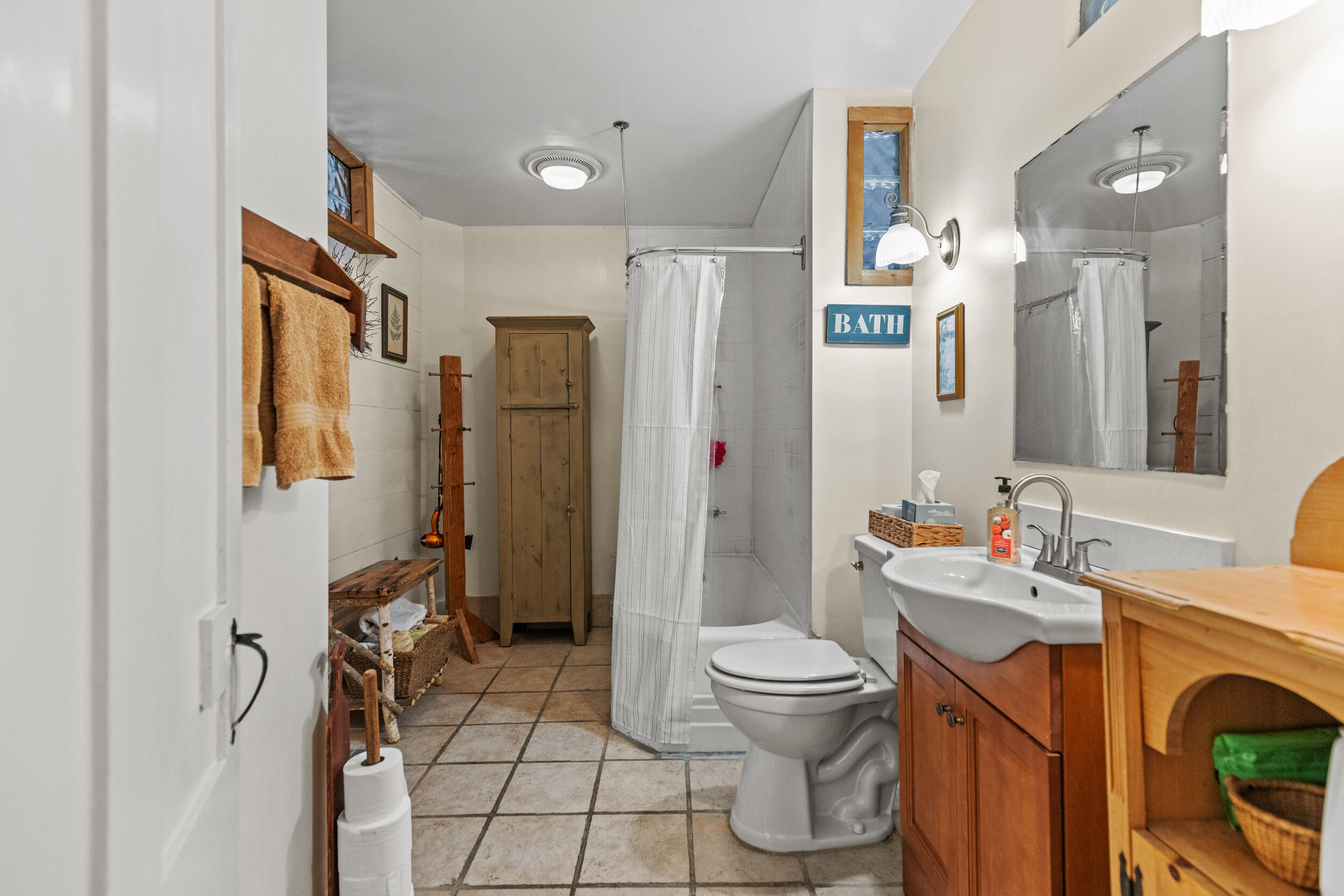 220 S High Street, Bridgton, ME, 04009