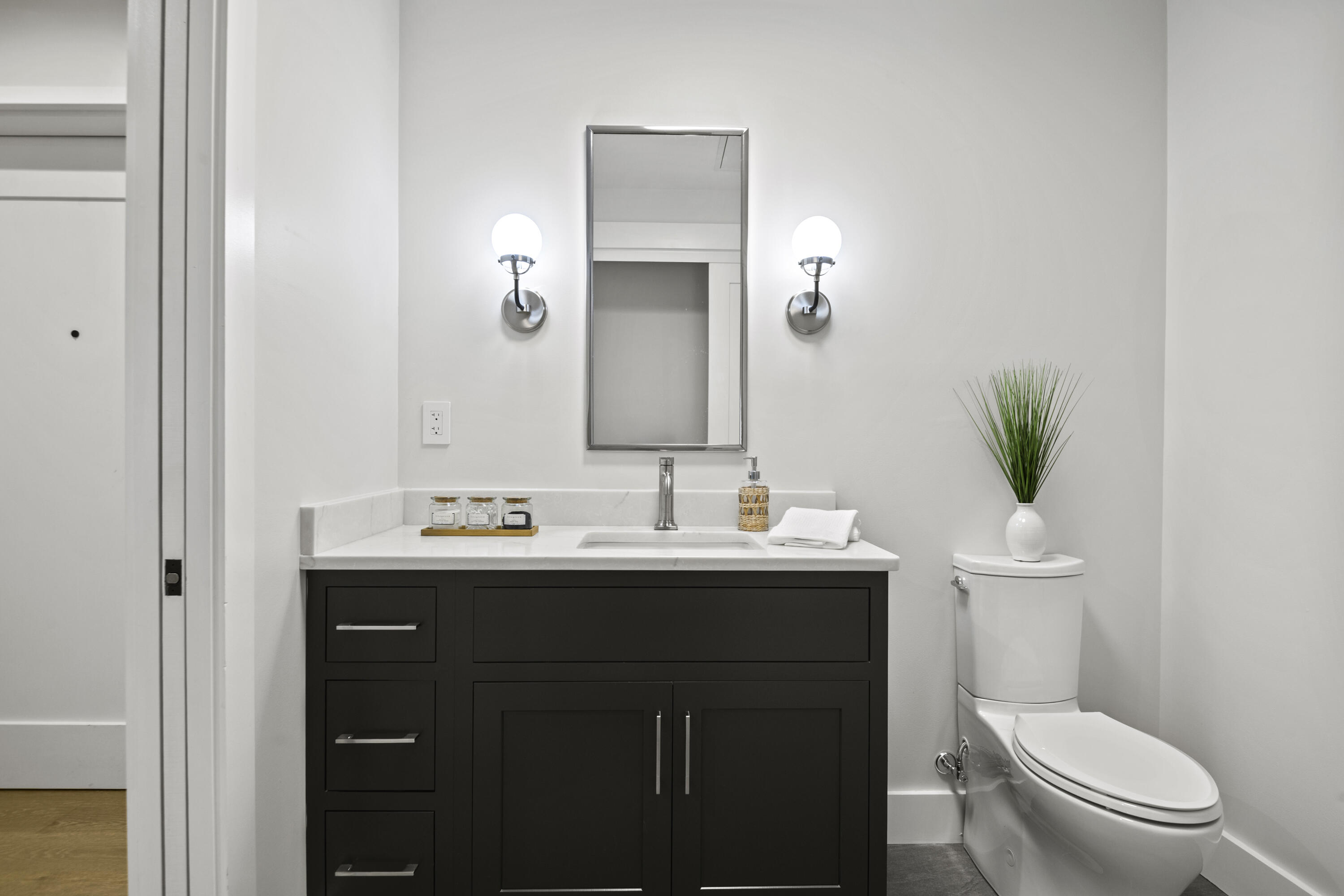 2 India Street UNIT 4, Portland, ME, 04101