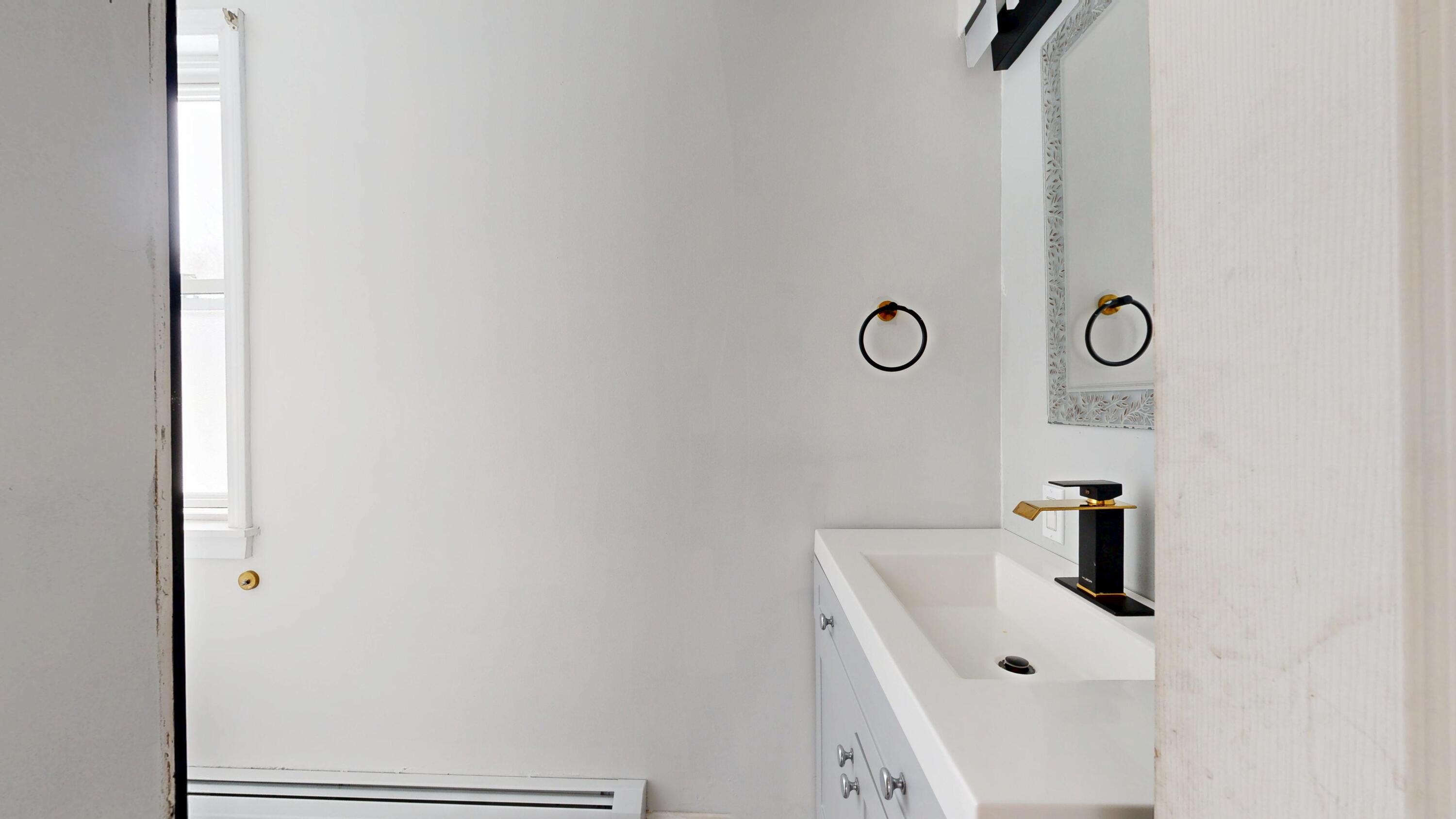 121-123 Oak Hill Road, Auburn, ME, 04210