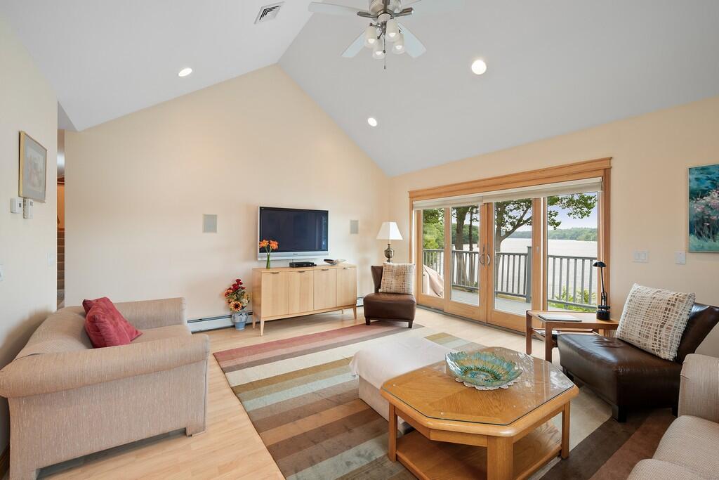 15 Harbor Drive UNIT 15, Brewer, ME, 04412