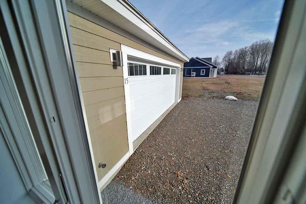 15 Lilac Lane, Houlton, ME, 04730