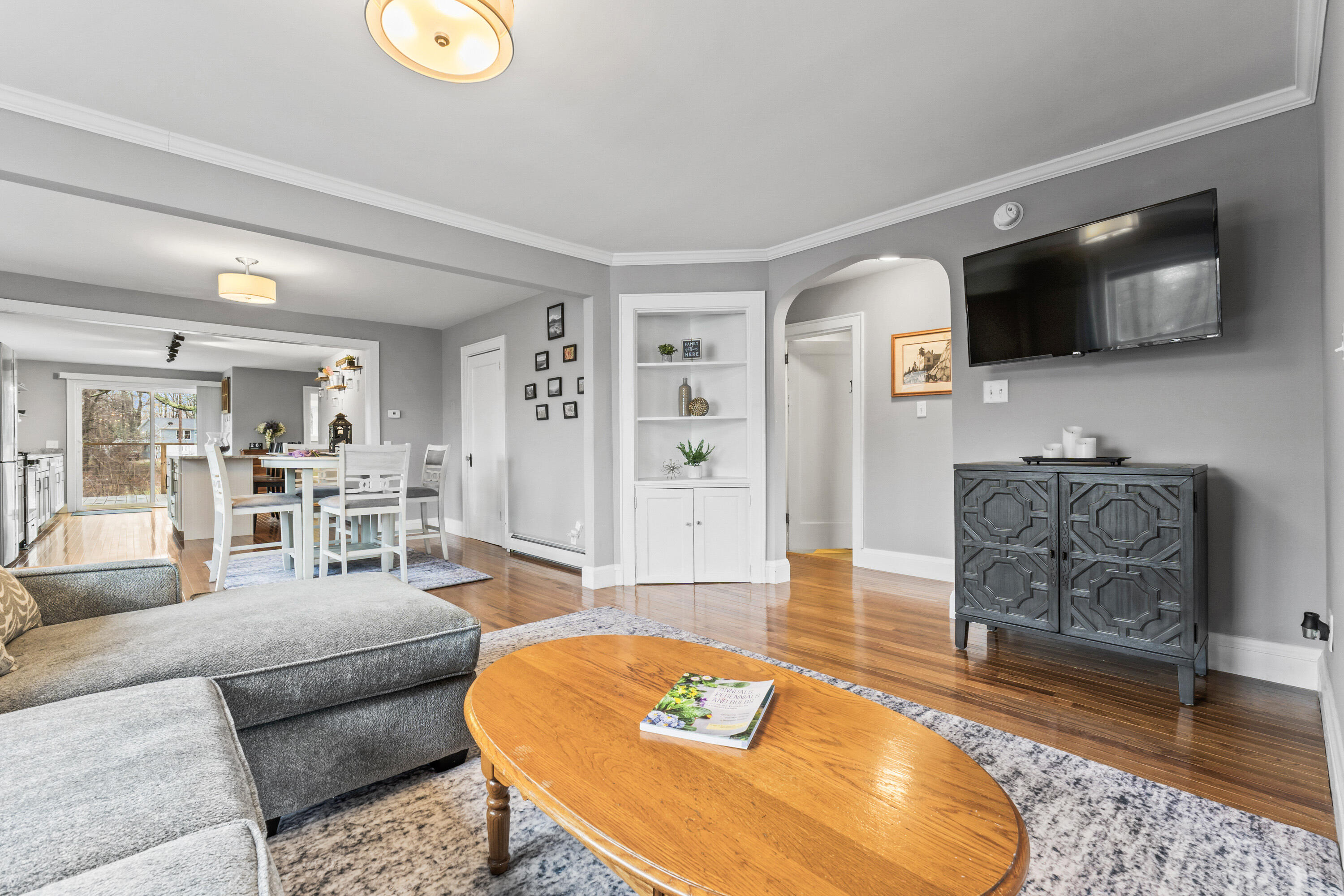 28 Ossipee Trail W